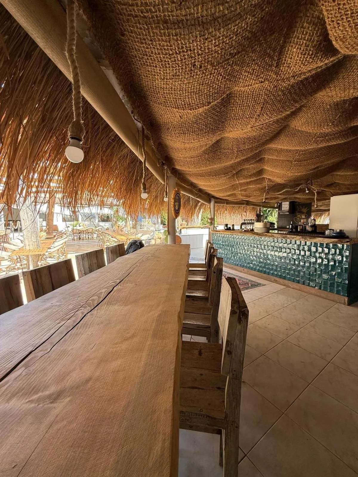 Lounge or bar in AUBERGE DES PINS