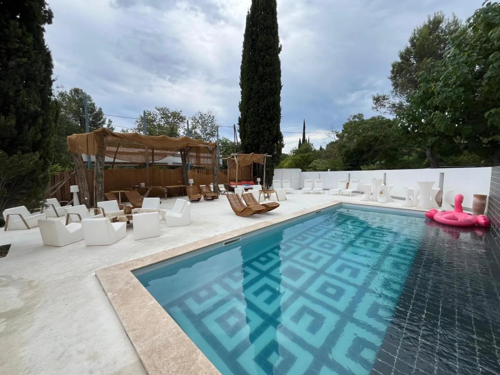 Swimming pool in AUBERGE DES PINS