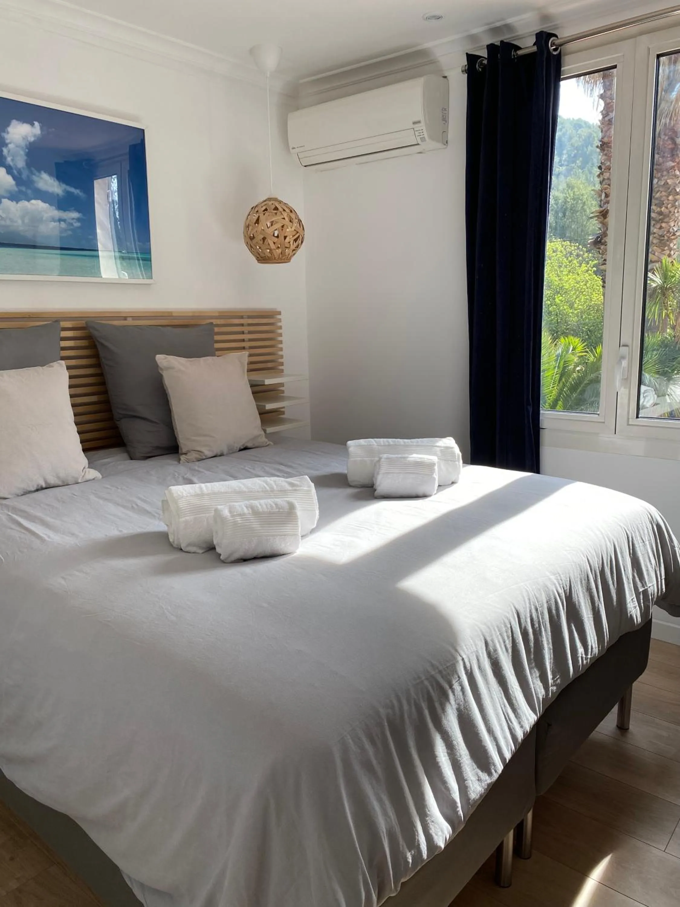 Bed in AUBERGE DES PINS