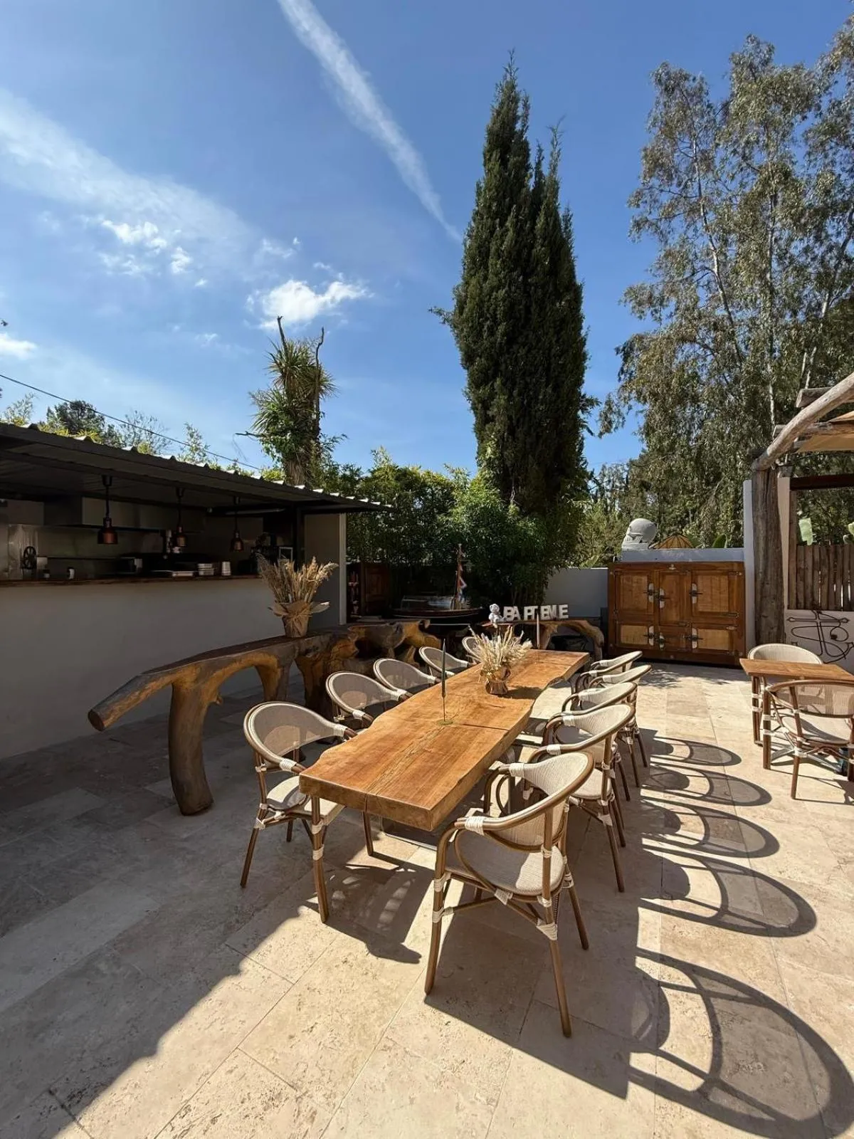 Restaurant/places to eat in AUBERGE DES PINS