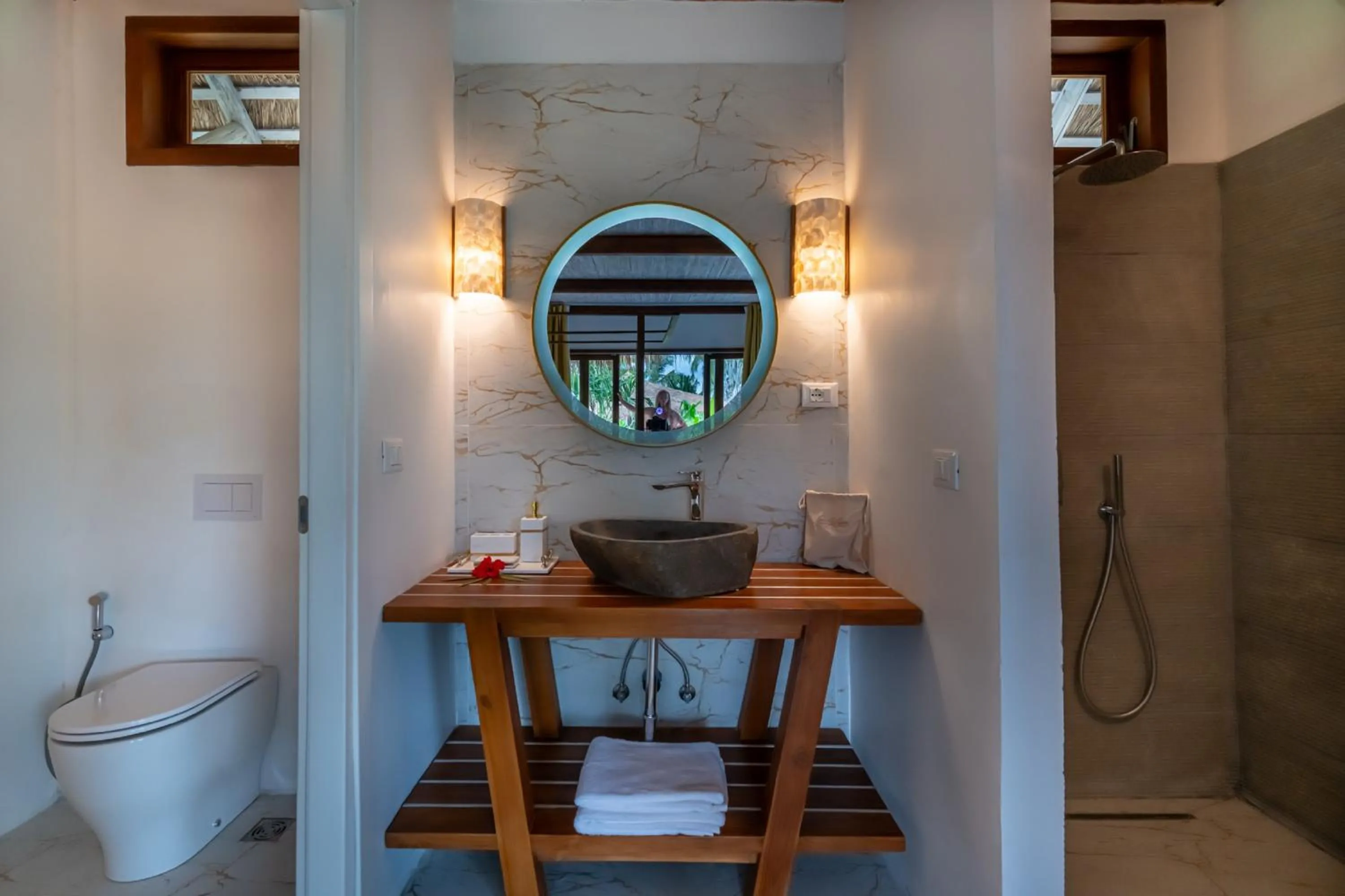 Toilet in Sensations Eco-Chic Hotel