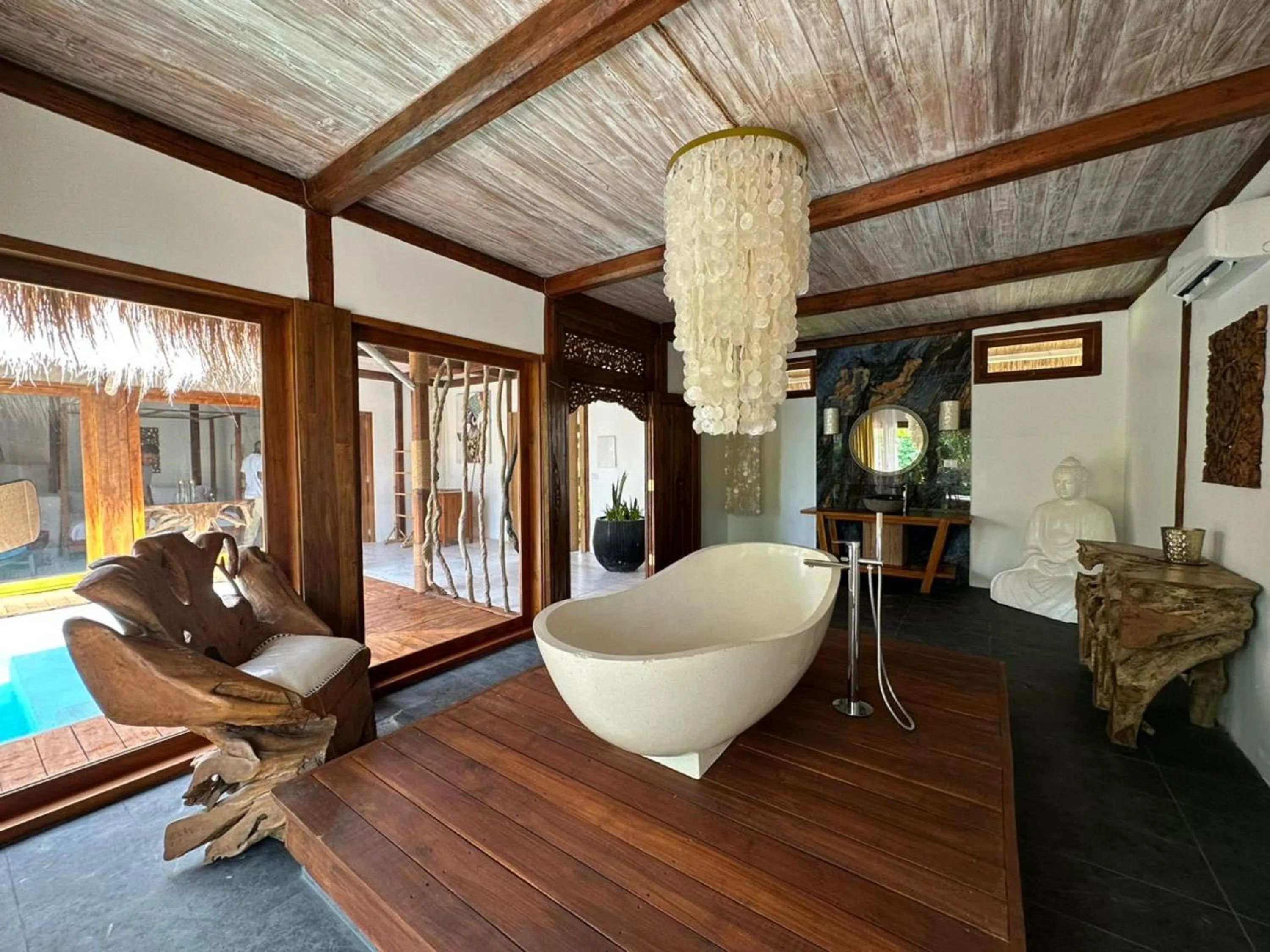 Bathroom in Sensations Eco-Chic Hotel