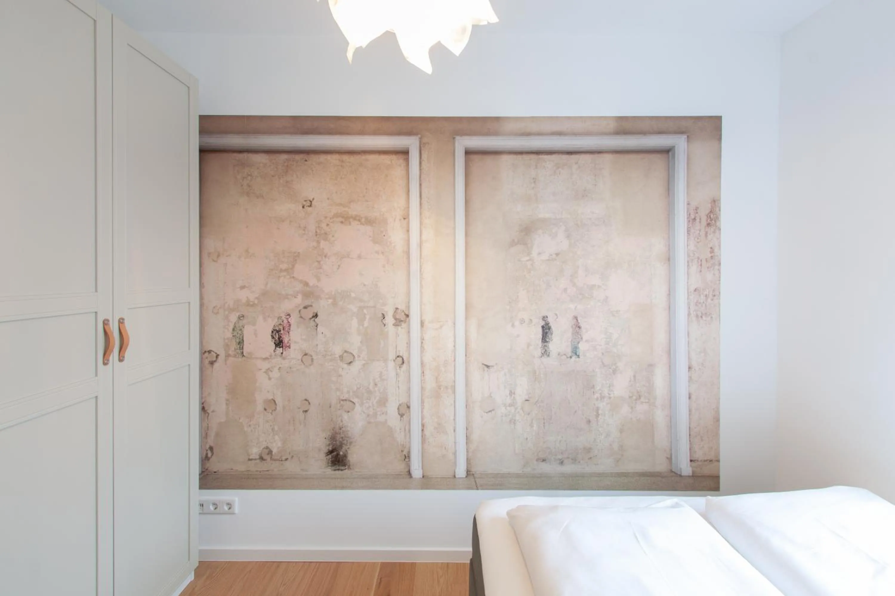 Bedroom, Bed in Juliusliving - modernes Wohnen an der Juliuspromenade