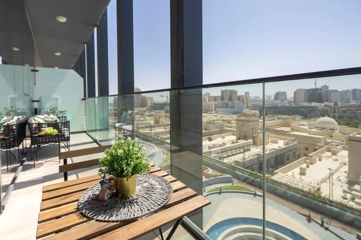 Frank Porter - Bloom Towers