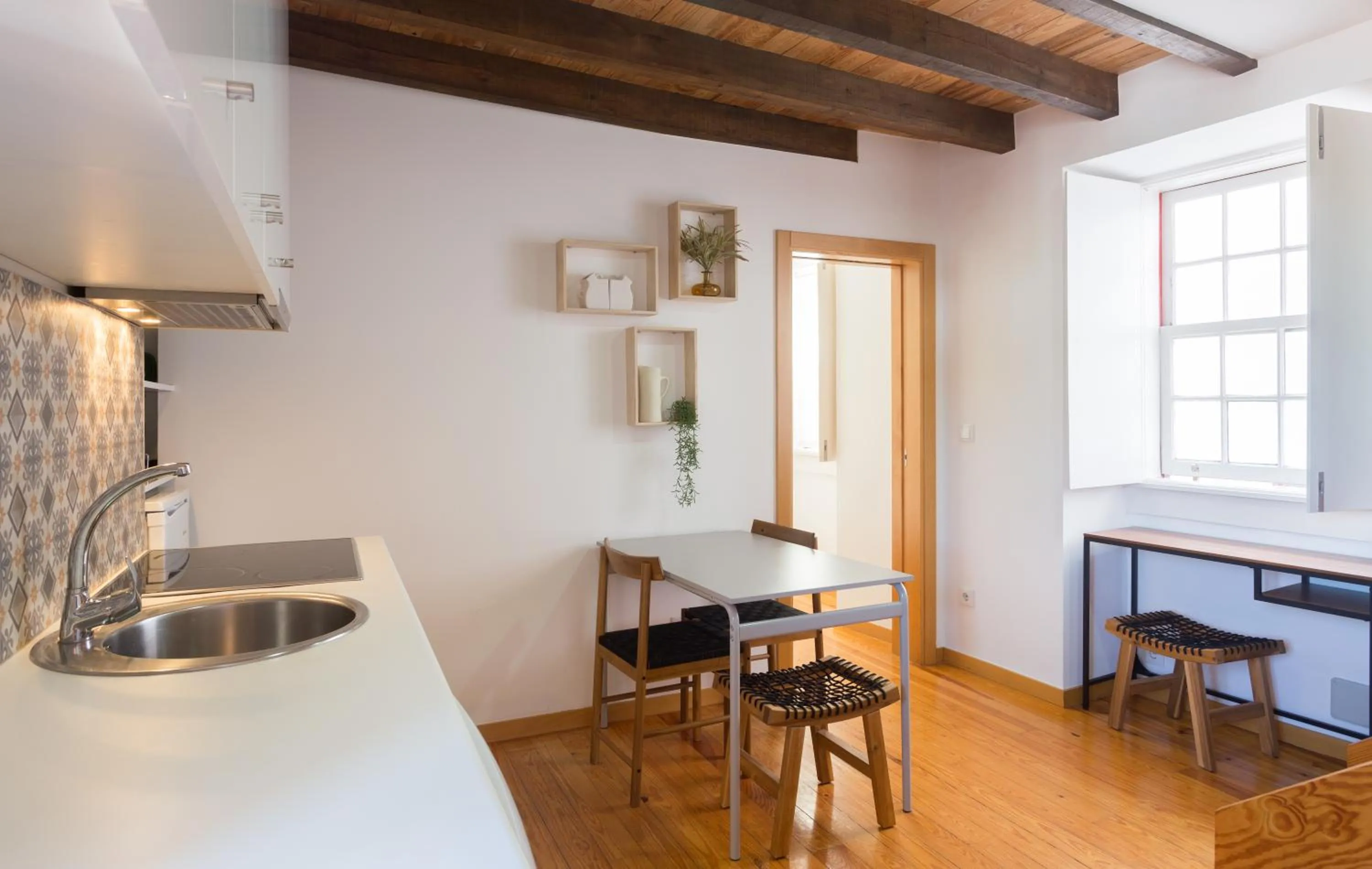 Kitchen or kitchenette in Casas da Comedia