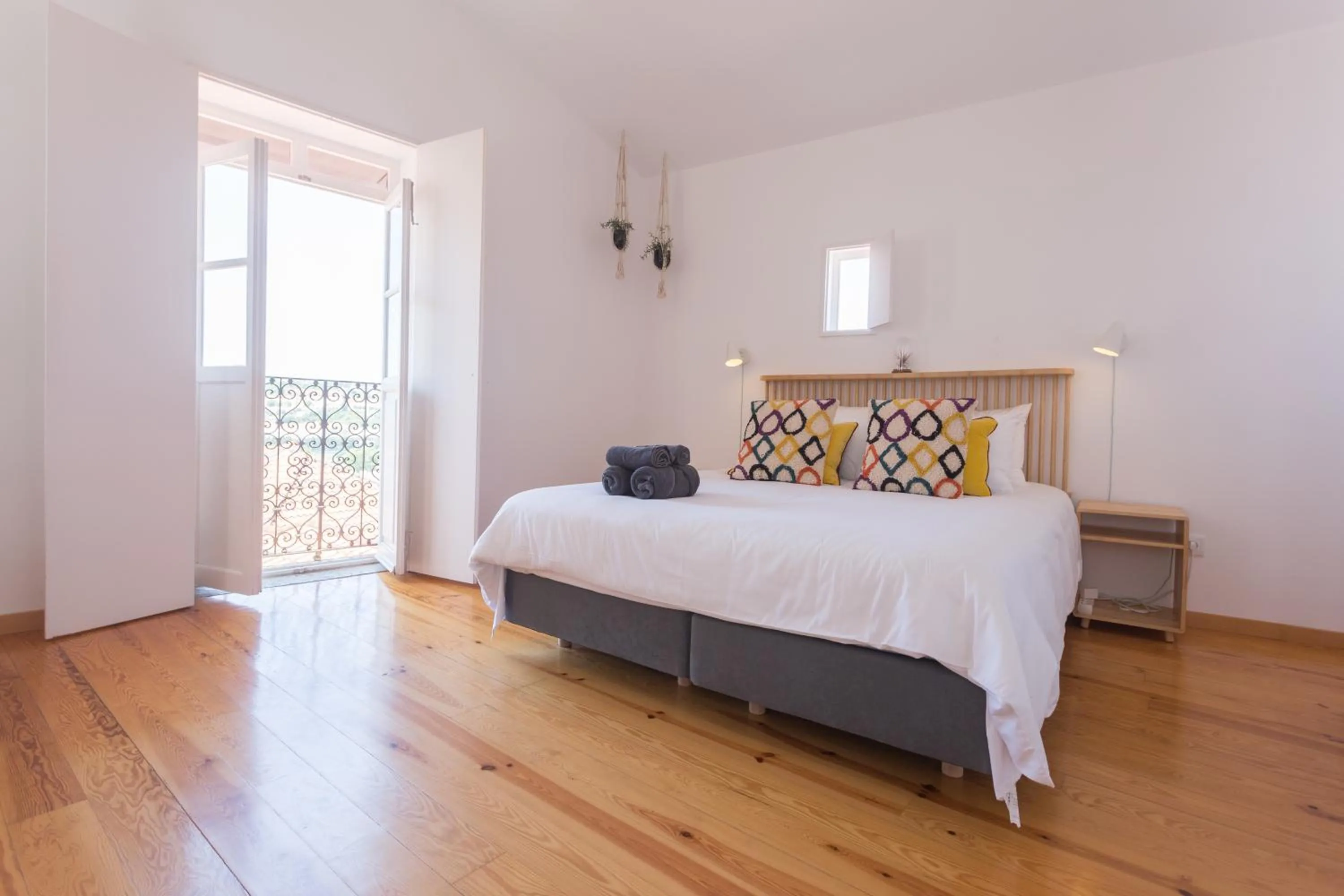 Bedroom, Bed in Casas da Comedia