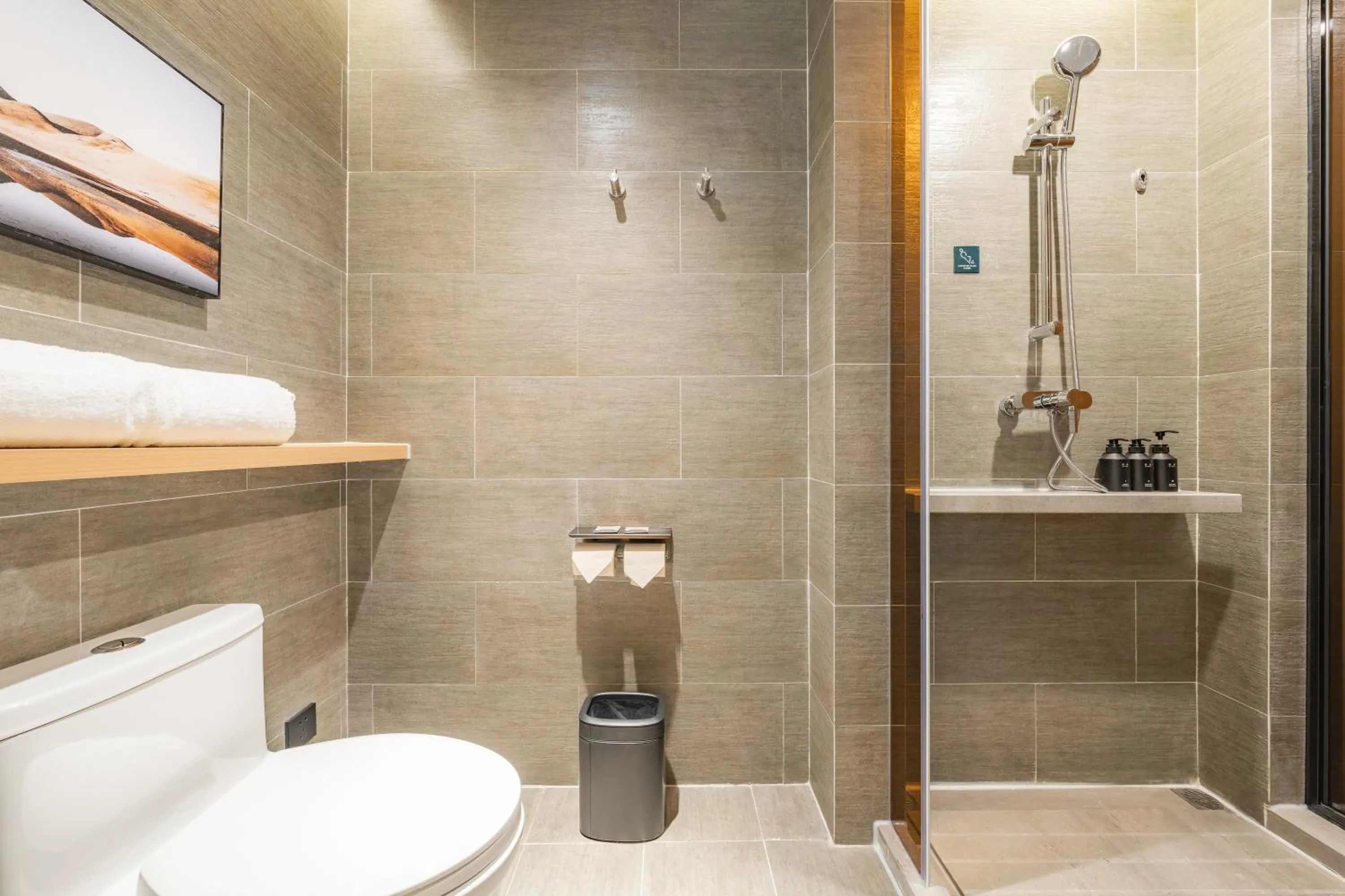 Shower in Shanghai Pudong Caolu Atour Hotel