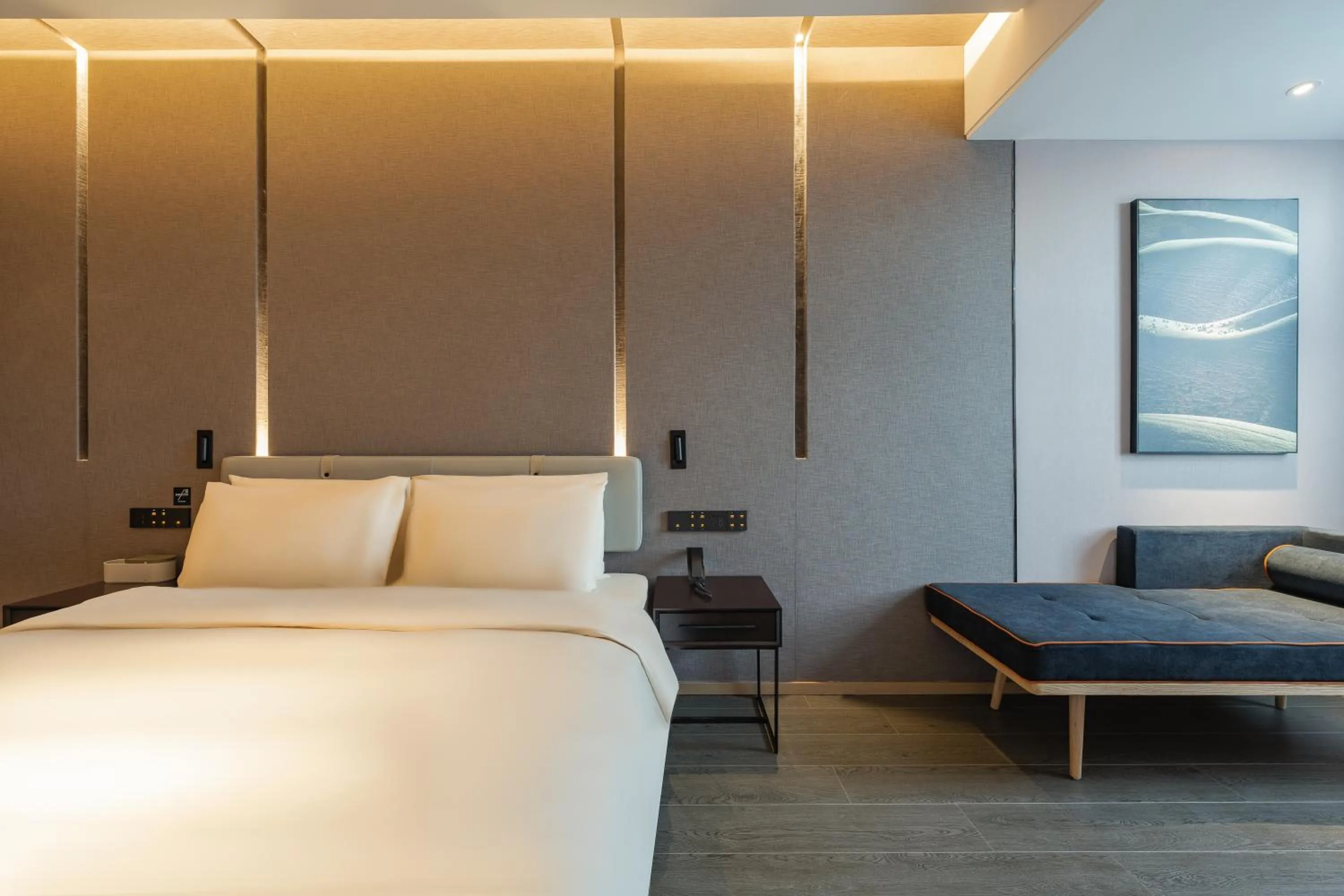 Bed in Shanghai Pudong Caolu Atour Hotel