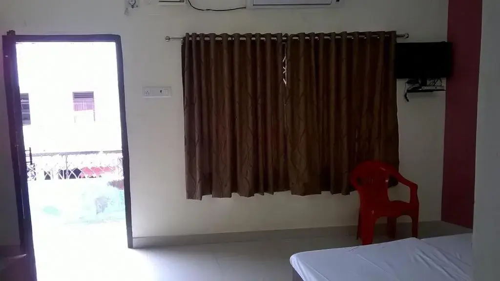 Small Double Room - single occupancy in St Xavier always Small Double Room - single occupancy in St Xavier always