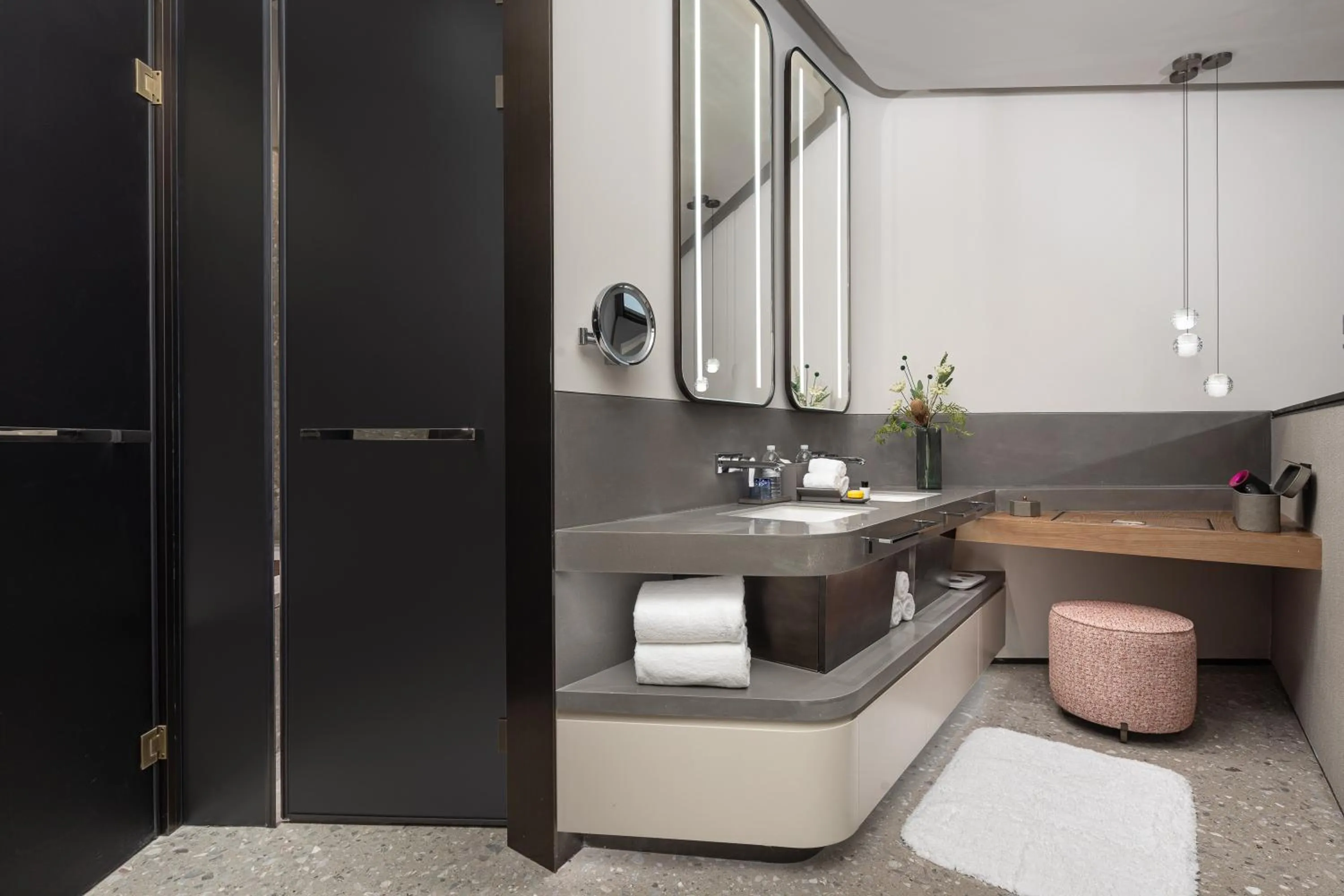 Toilet in Radisson Collection Lingang Shanghai