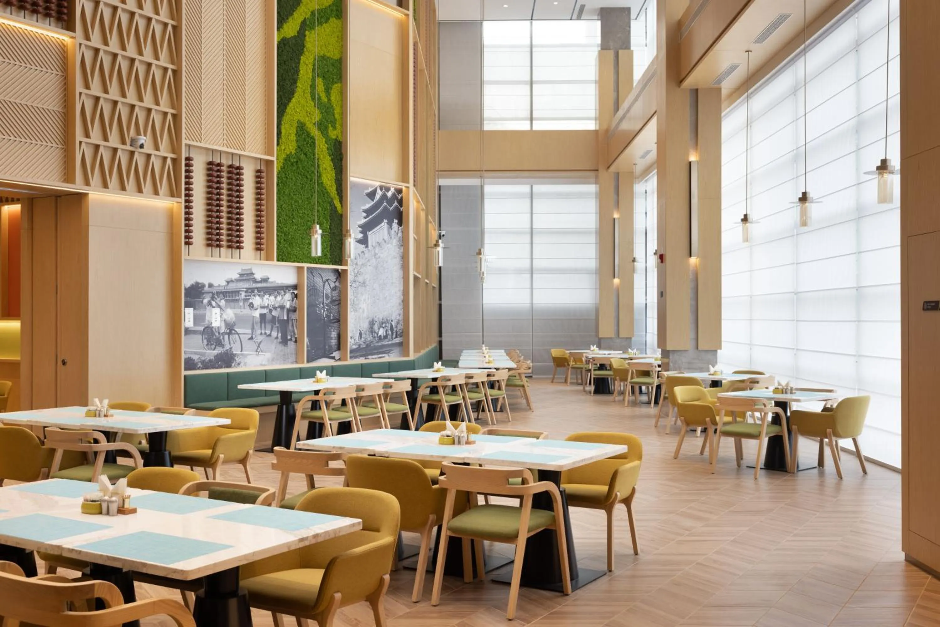 Restaurant/places to eat in Home2 Suites by Hilton Beijing West Station