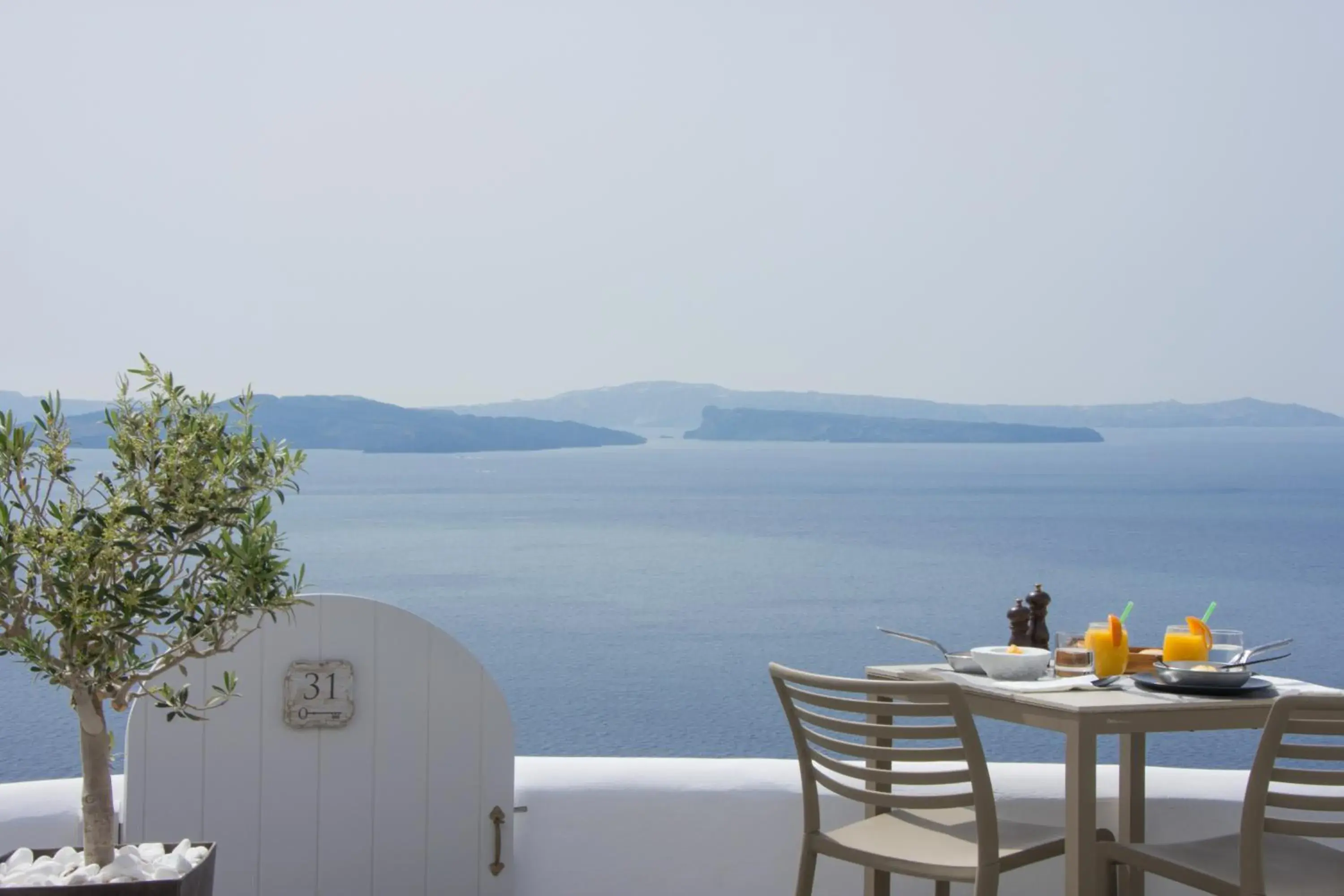 Sea view in Santorini Secret Suites & Spa, Small Luxury Hotels of the World Sea view in Santorini Secret Suites & Spa, Small Luxury Hotels of the World