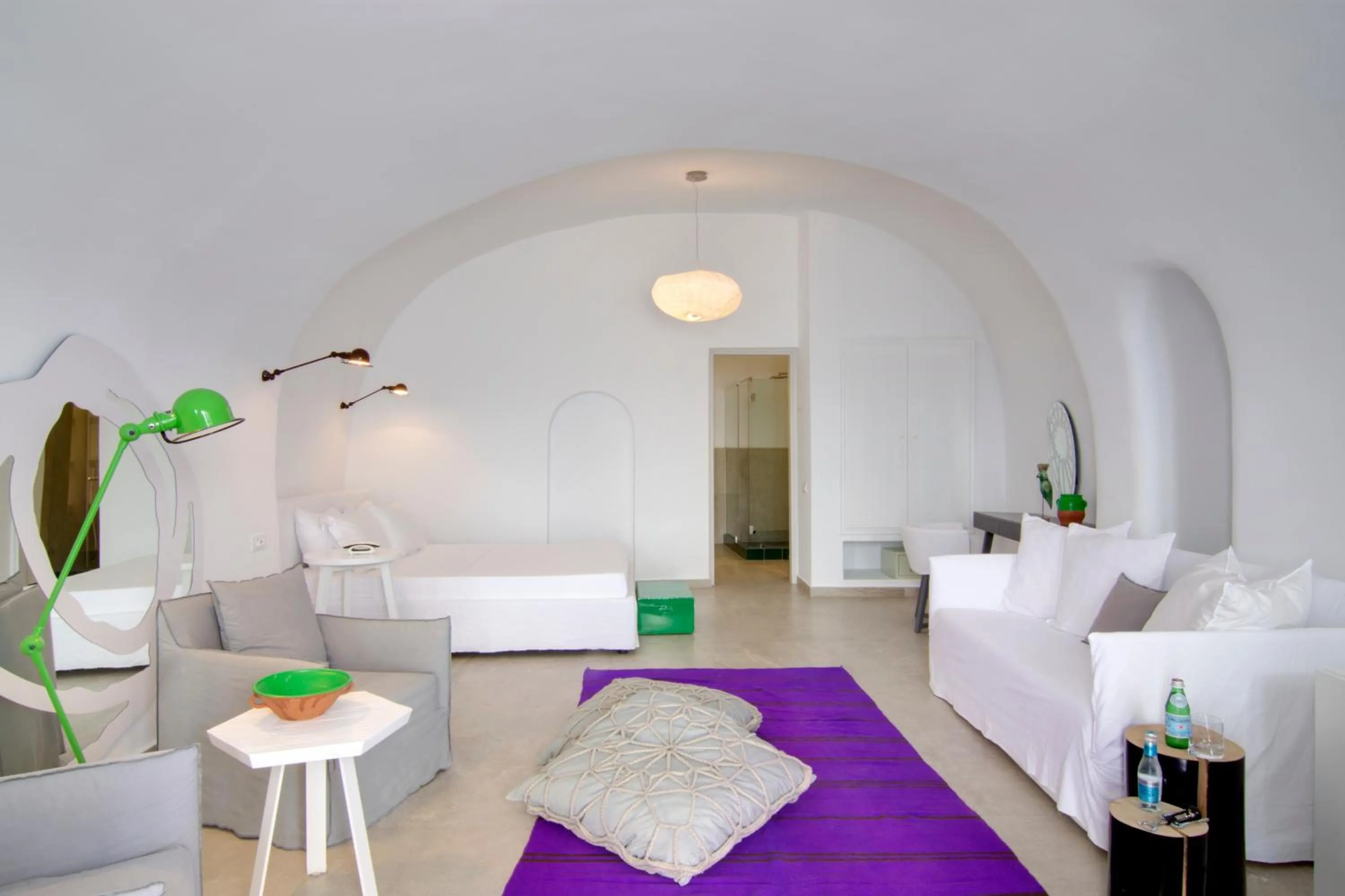 Photo of the whole room, Bed in Santorini Secret Suites & Spa, Small Luxury Hotels of the World