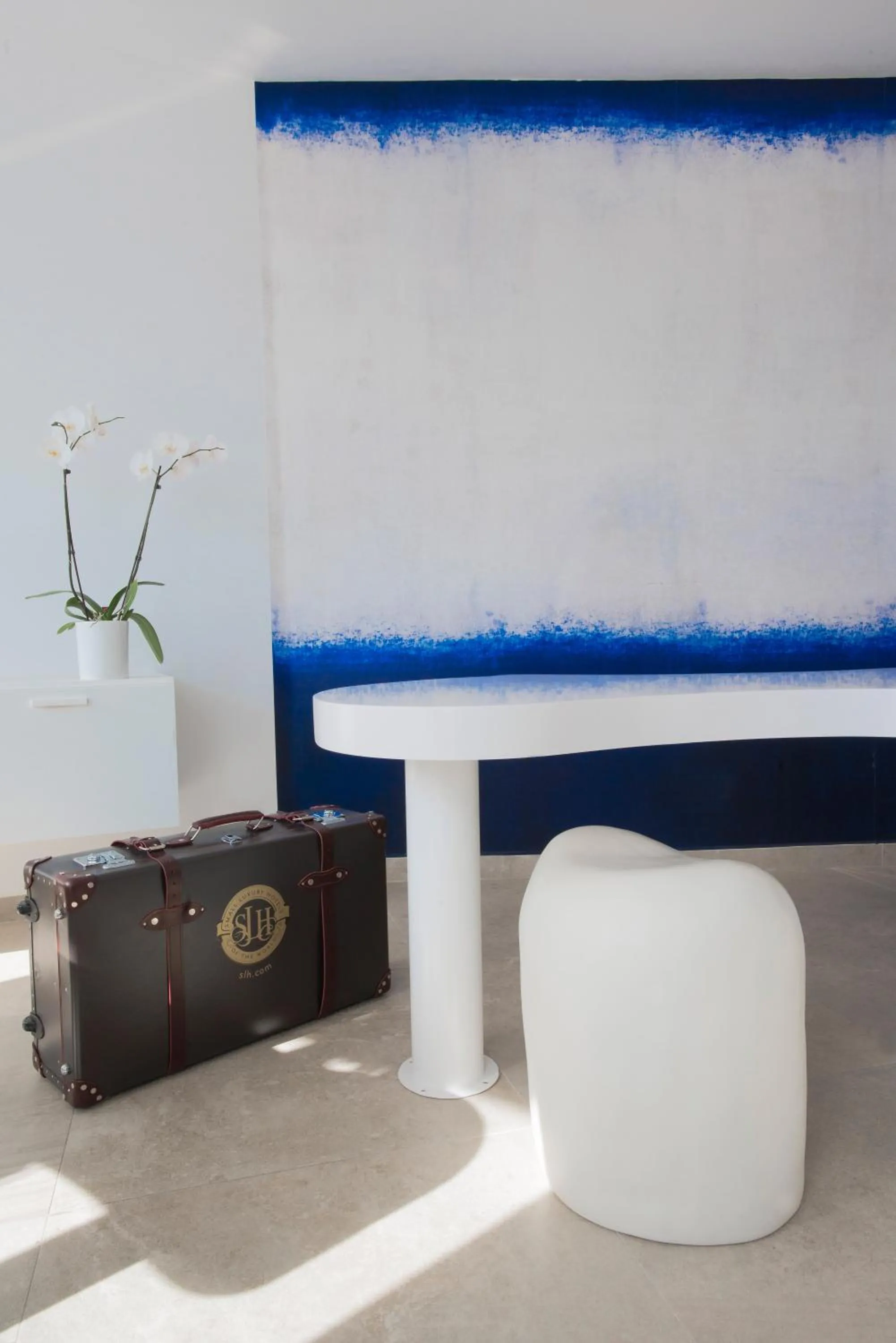 Lobby or reception in Santorini Secret Suites & Spa, Small Luxury Hotels of the World