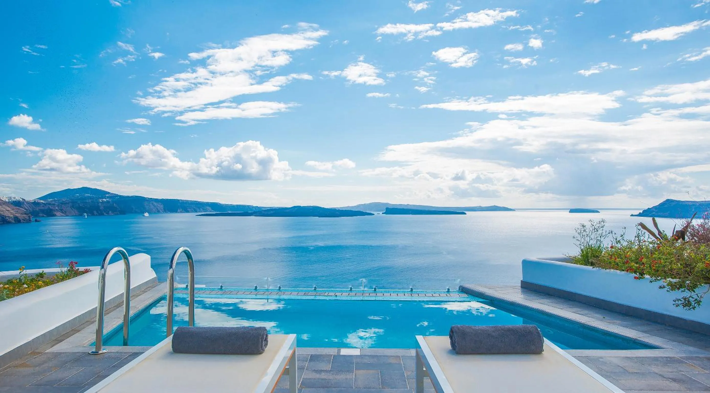 Swimming pool in Santorini Secret Suites & Spa, Small Luxury Hotels of the World
