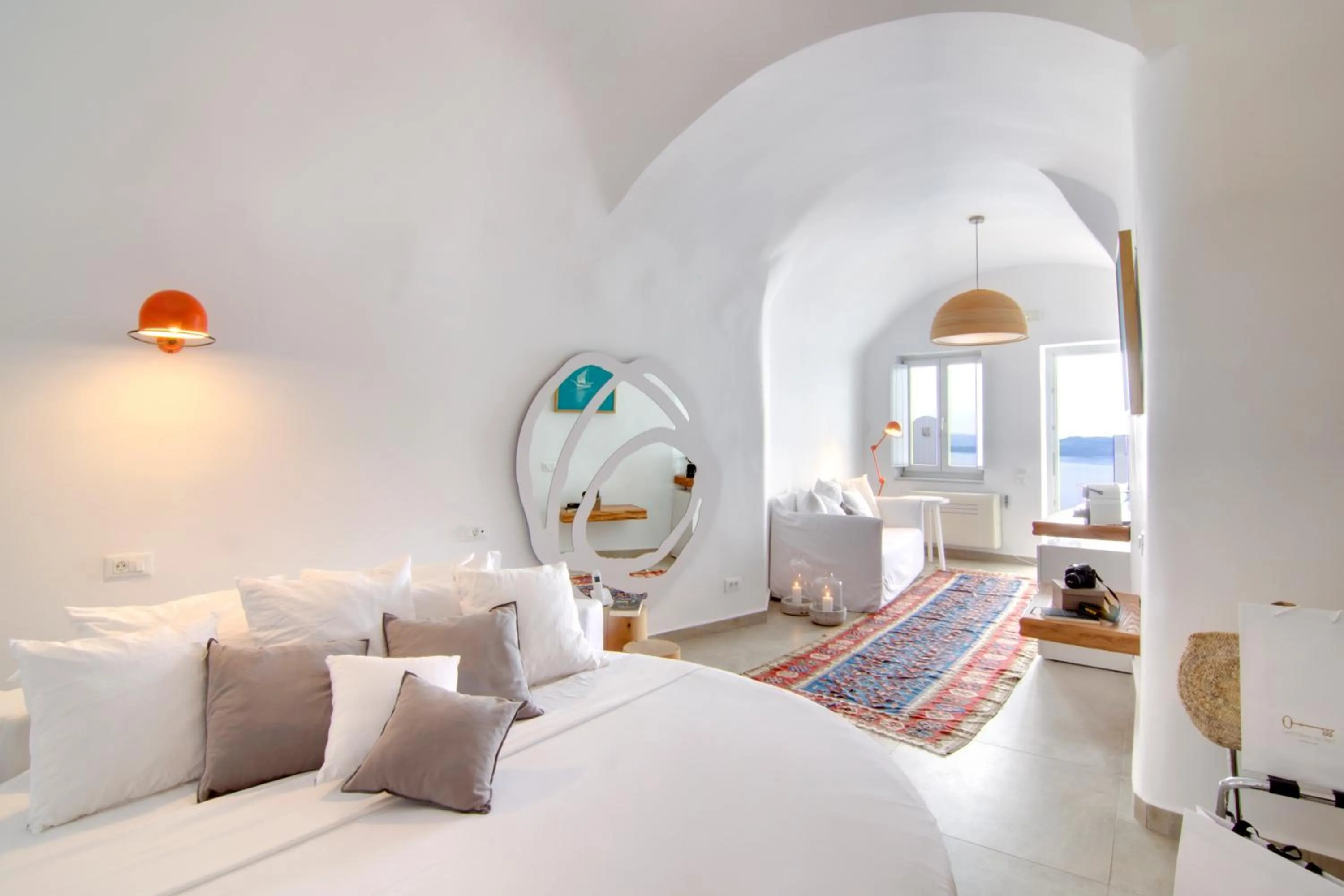 Photo of the whole room, Bed in Santorini Secret Suites & Spa, Small Luxury Hotels of the World