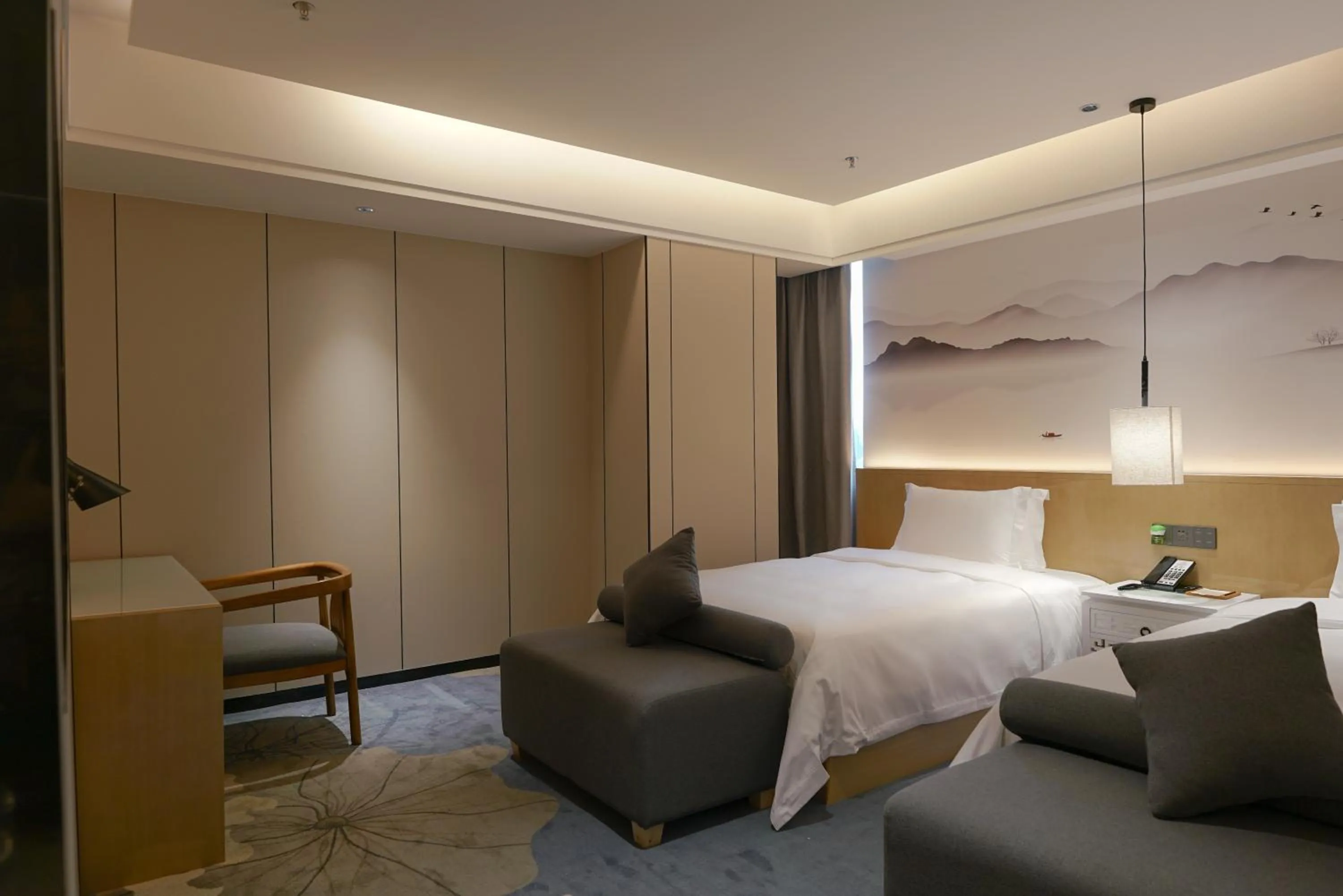 Bedroom, Bed in Paco Hotel Shenzhen Luohu Port