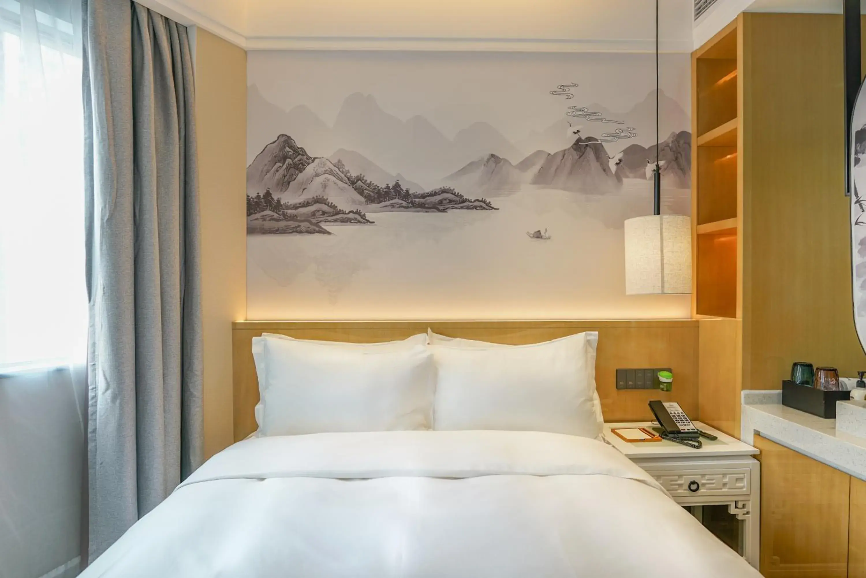 Bed in Paco Hotel Shenzhen Luohu Port Bed in Paco Hotel Shenzhen Luohu Port