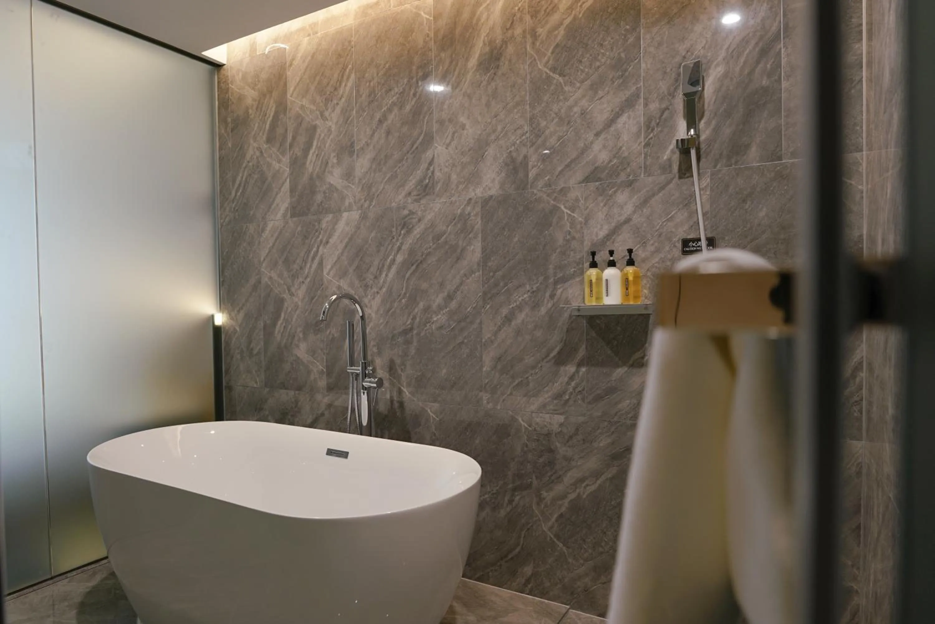 Shower in Paco Hotel Shenzhen Luohu Port