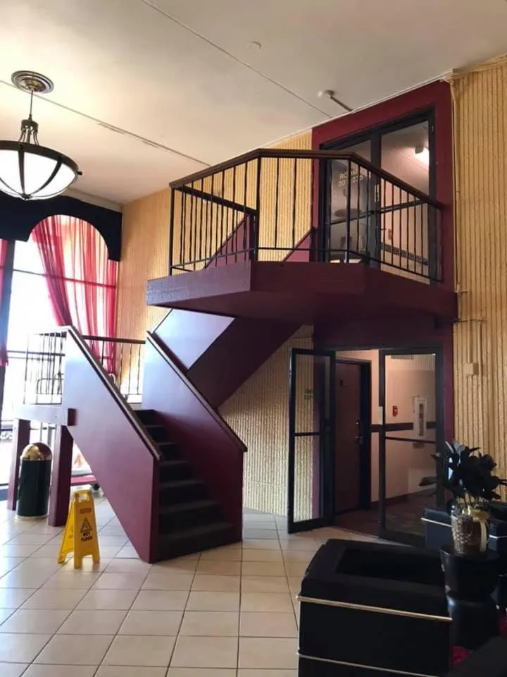 Crookston Inn & Convention Center