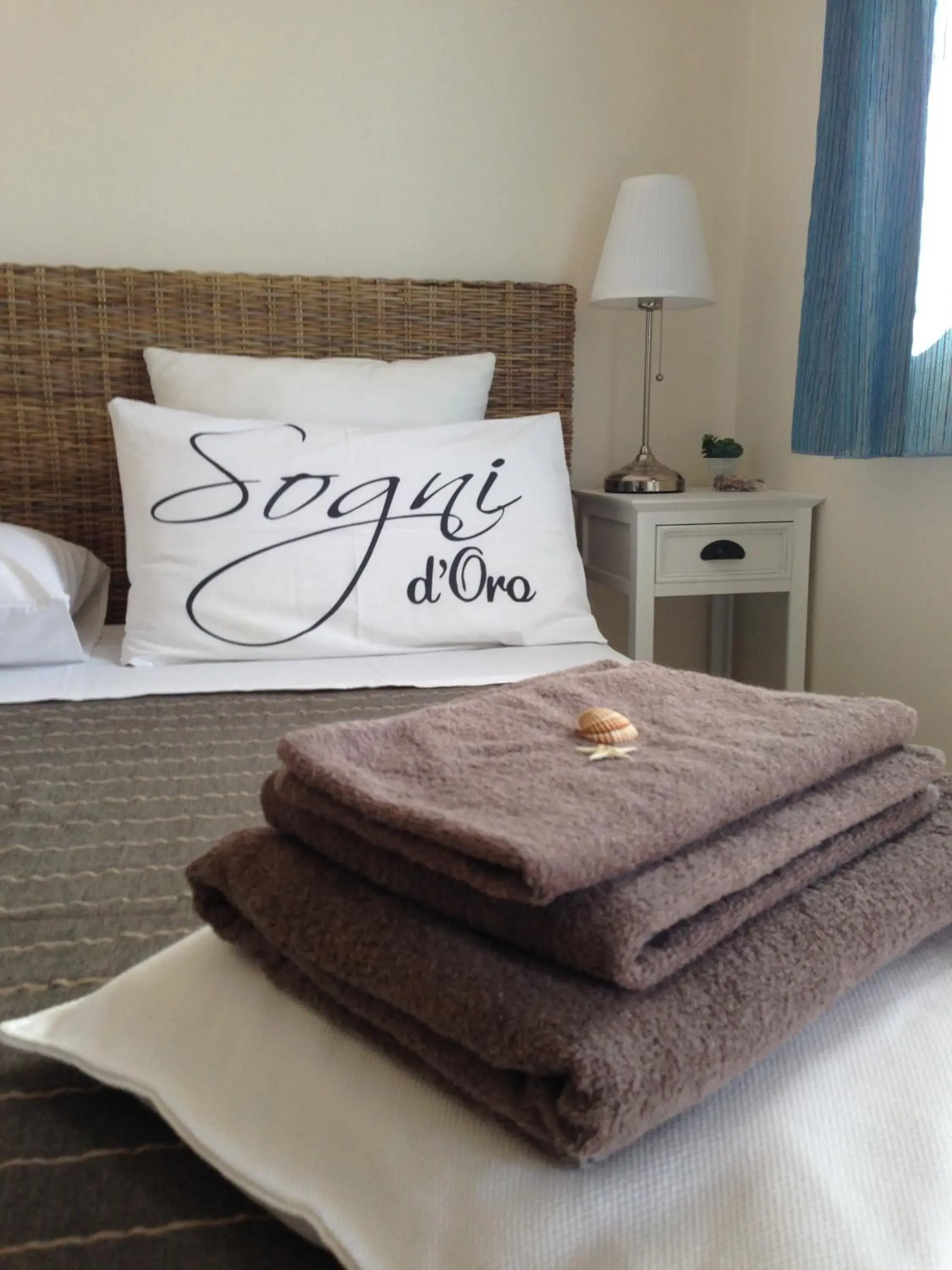 Double Room with Private Bathroom in La Terra dei Mari Room & Relax Double Room with Private Bathroom in La Terra dei Mari Room & Relax
