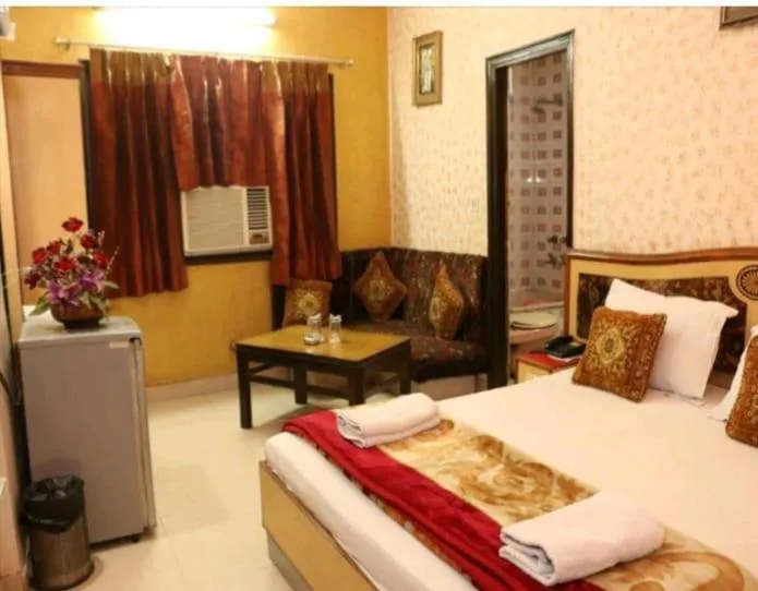 Bed in Hotel Maharaja Continental - New Delhi