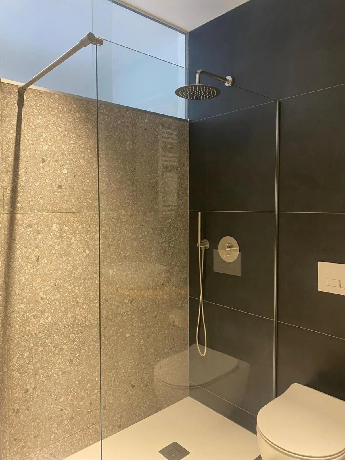 Shower in Porta San Paolo House