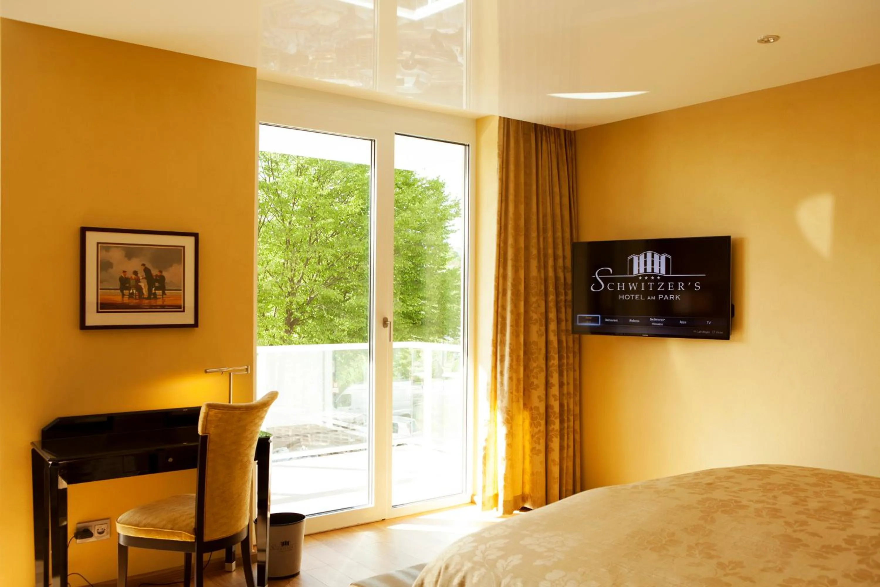 Day, Bed in Schwitzer's Hotel am Park