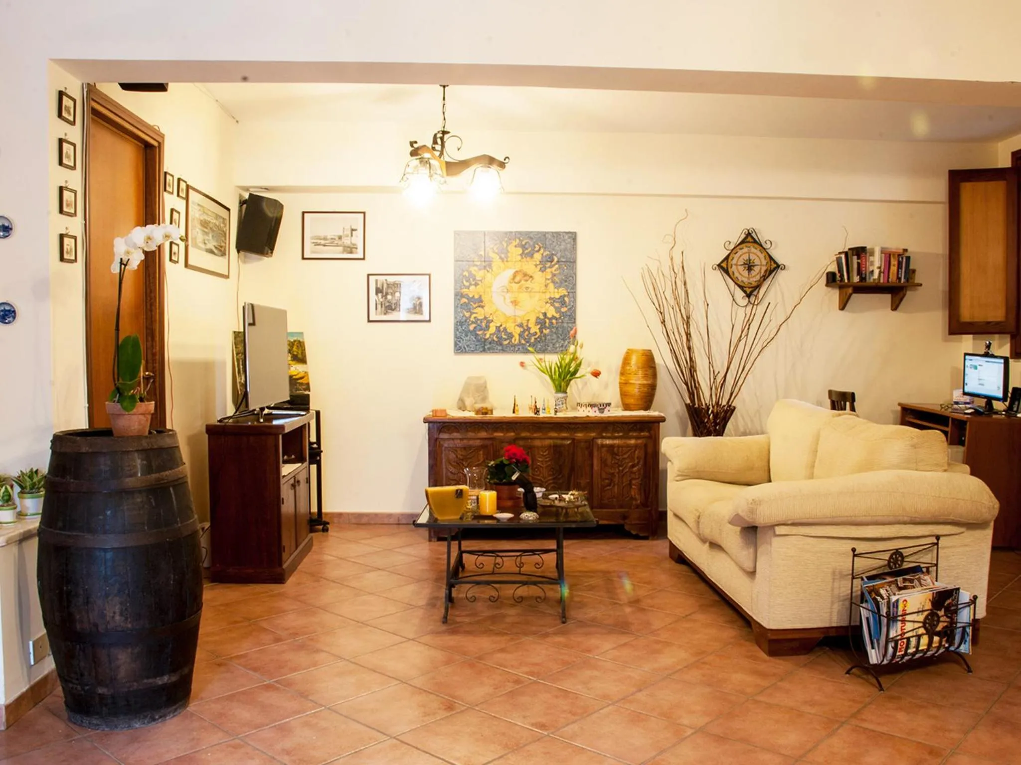Communal lounge/ TV room in Bed And Breakfast Maria