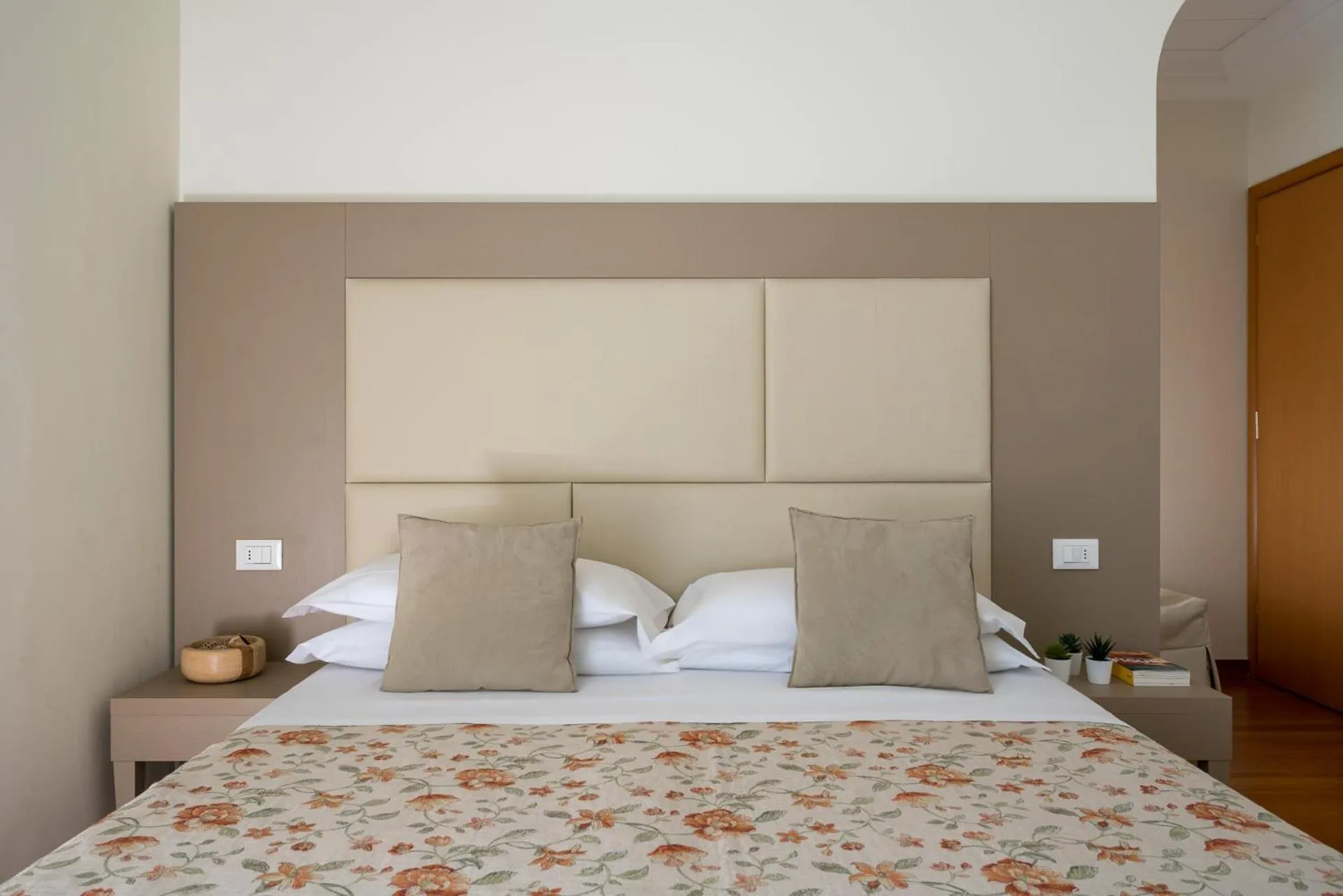 Bed in Hotel Rondinella e Viola