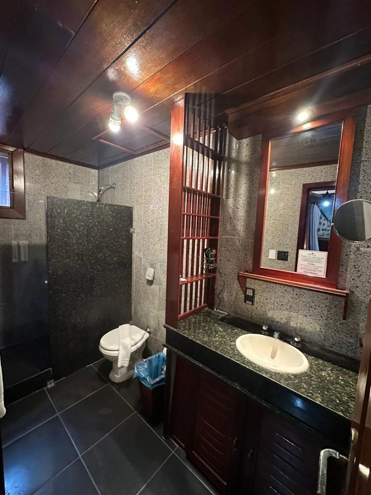 Bathroom in Hotel Du Lac Macaé