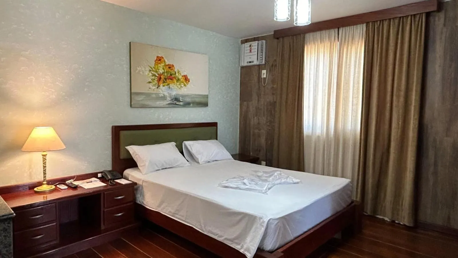 Bedroom, Bed in Hotel Du Lac Macaé