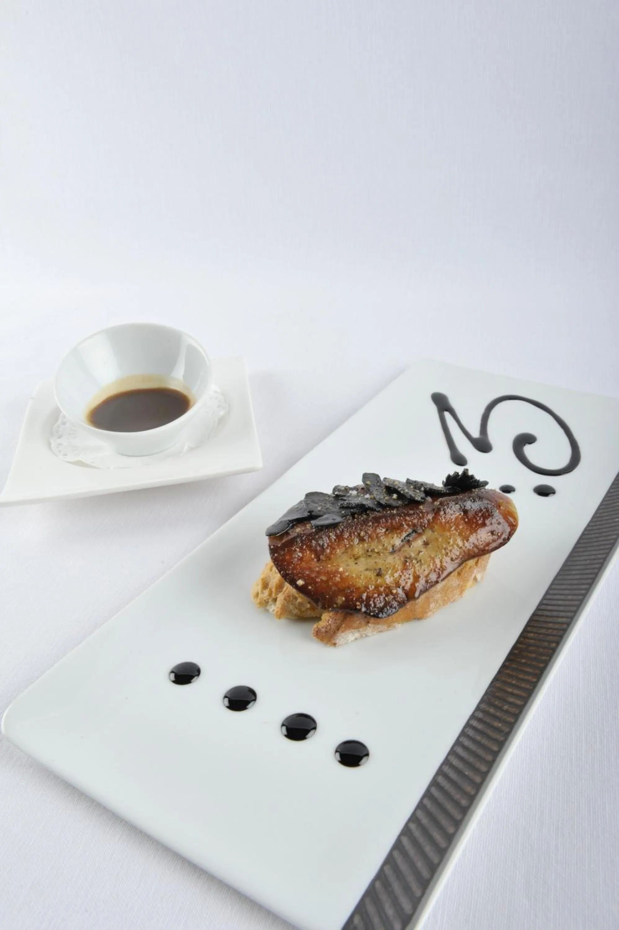 Food and drinks in Hotel Le Viscos