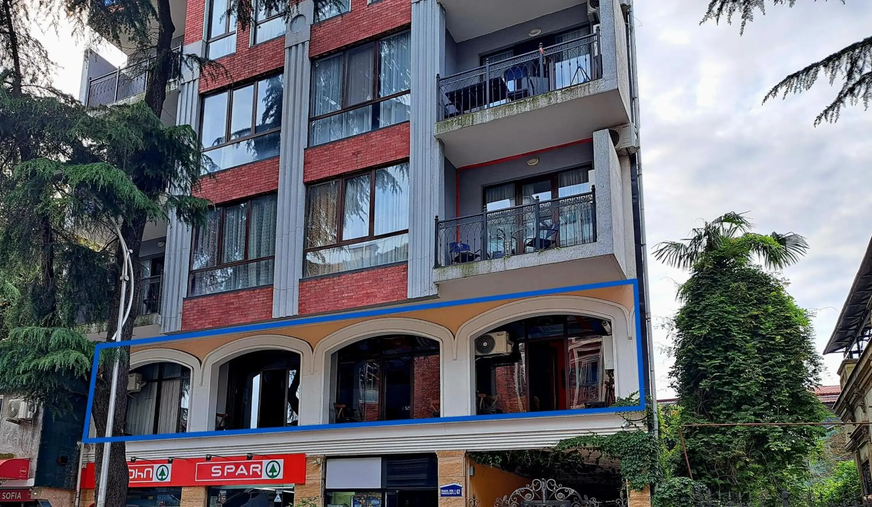 Property building in Karvi Hostel Property building in Karvi Hostel