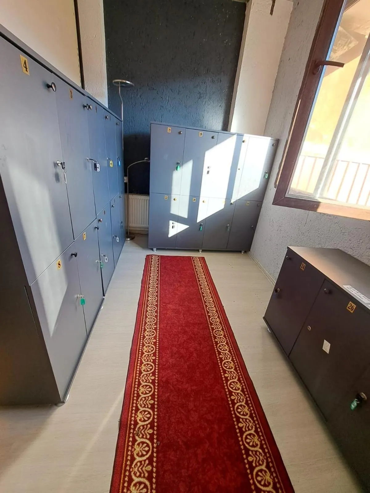 locker in Karvi Hostel