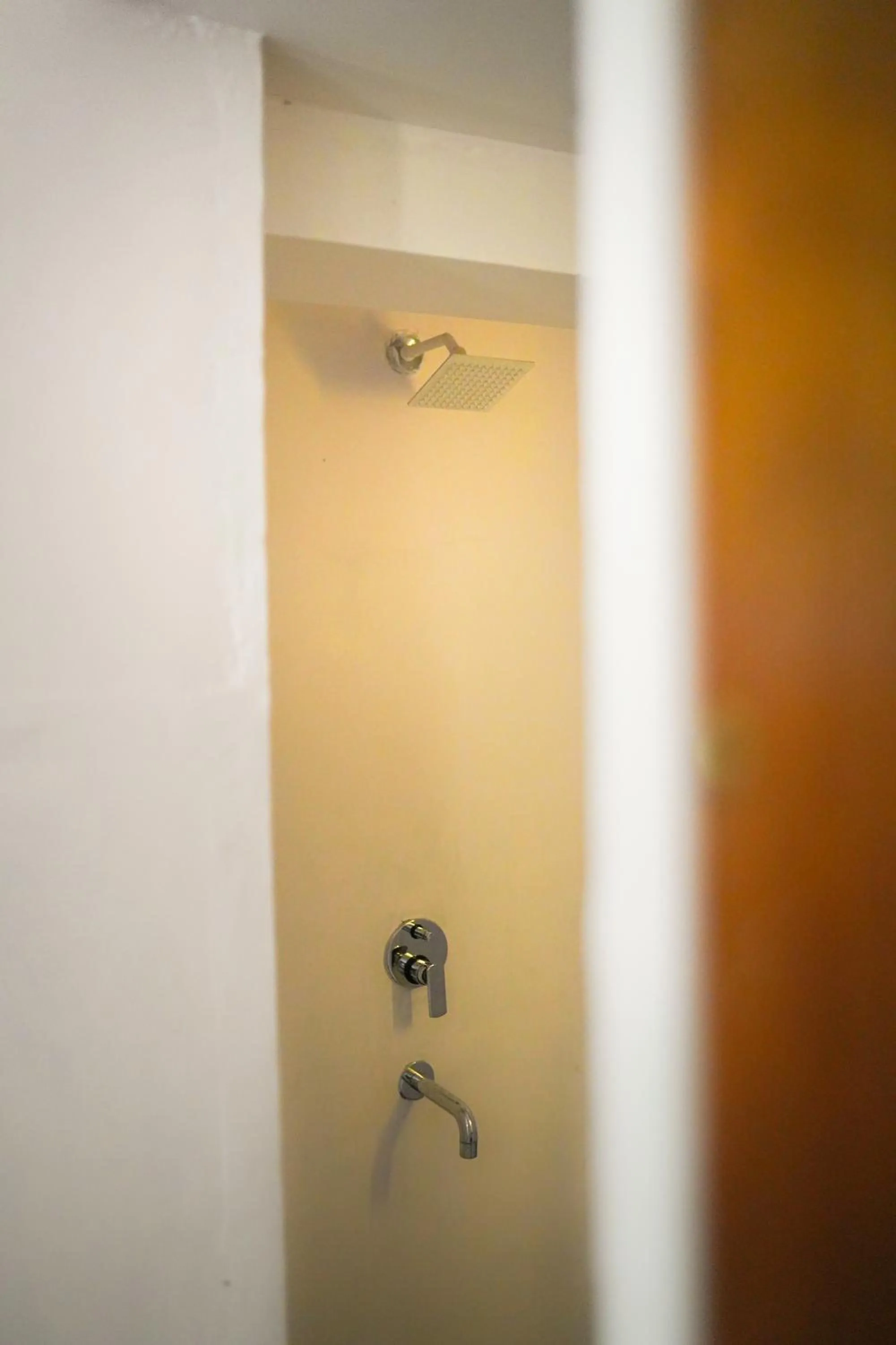 Shower in SoultoSoul Guesthouse