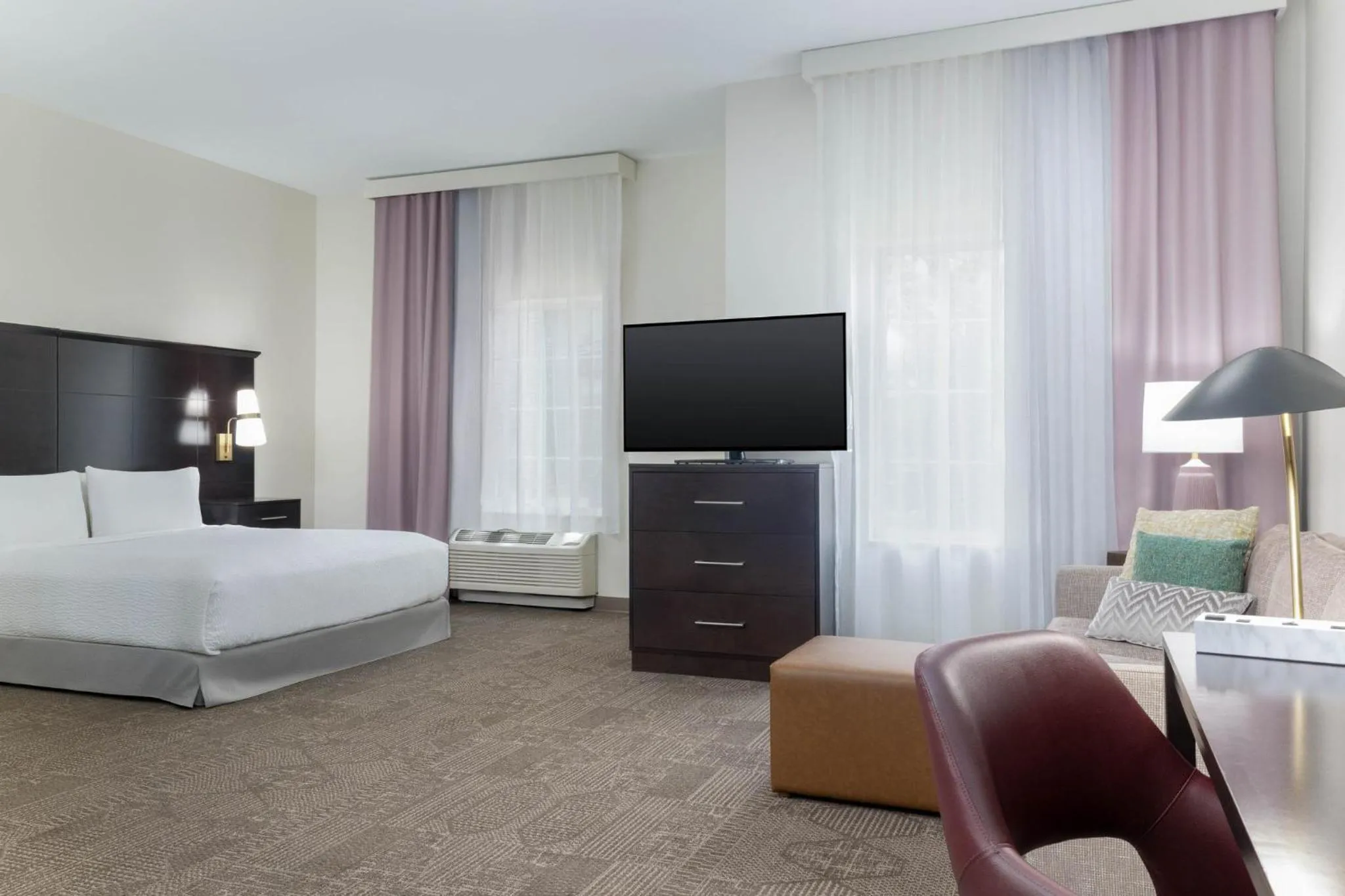 Photo of the whole room, Bed in Staybridge Suites Chandler by IHG