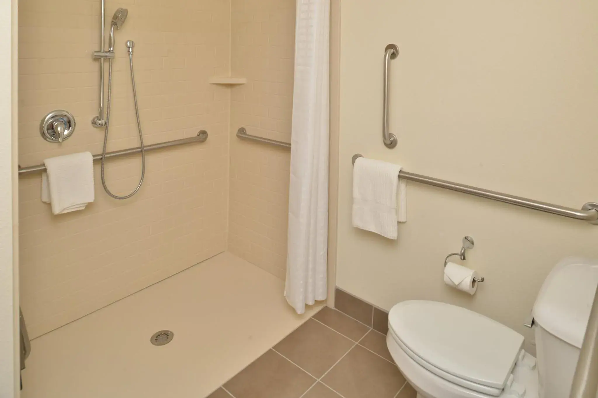 Photo of the whole room in Candlewood Suites Eugene Springfield by IHG Photo of the whole room in Candlewood Suites Eugene Springfield by IHG