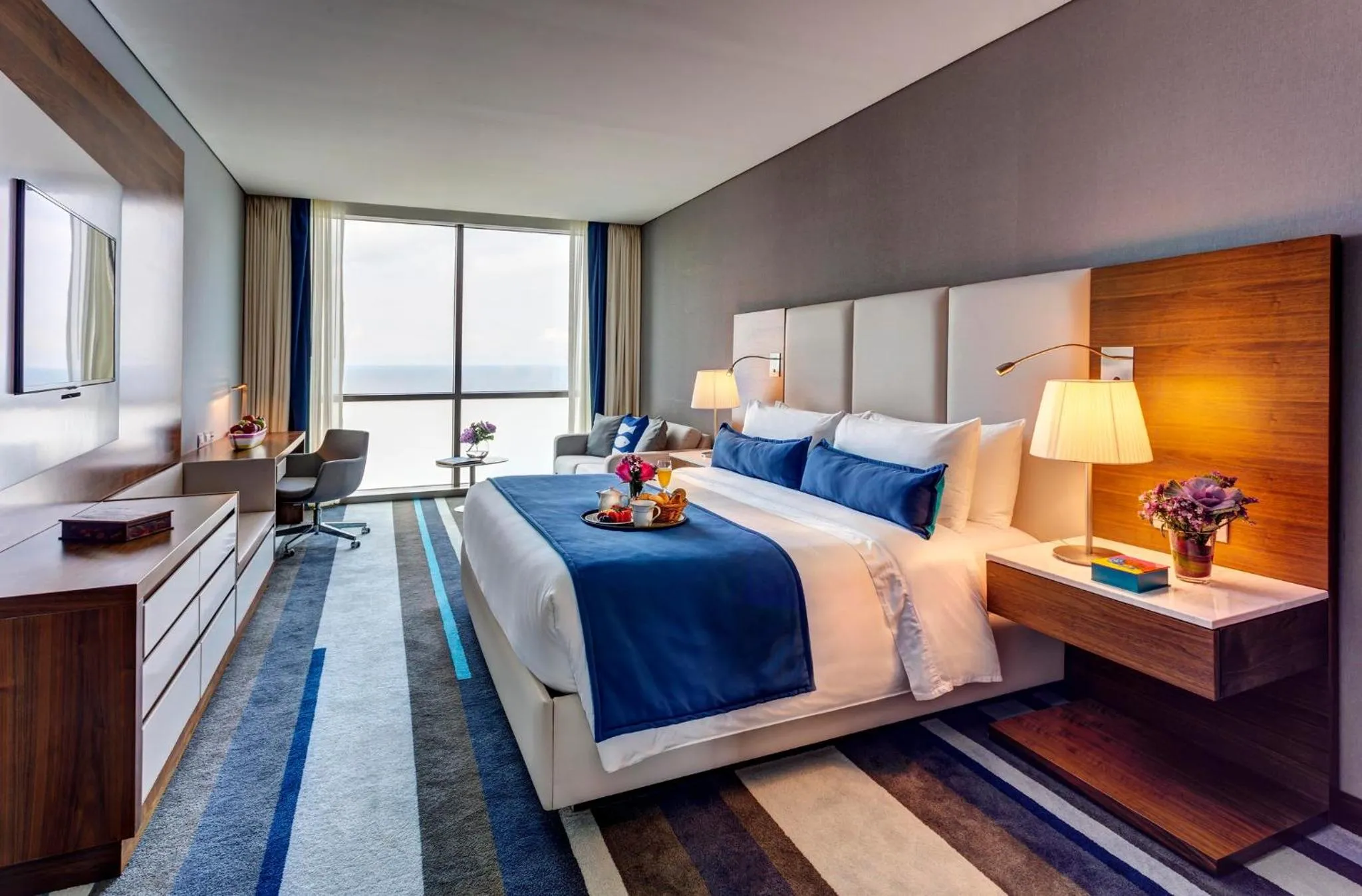 Photo of the whole room, Bed in Hotel InterContinental Cartagena by IHG