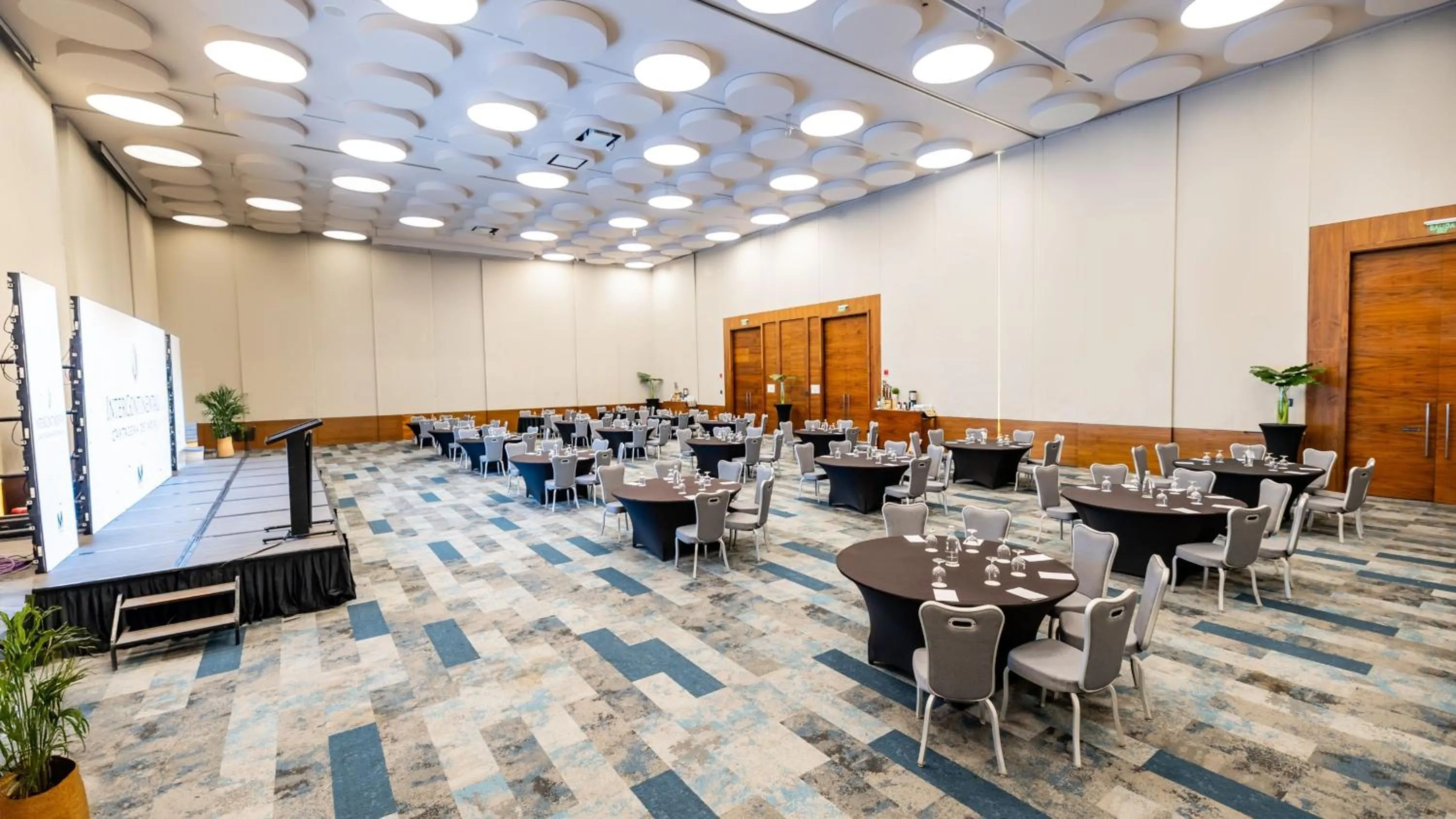 Meeting/conference room in Hotel InterContinental Cartagena by IHG