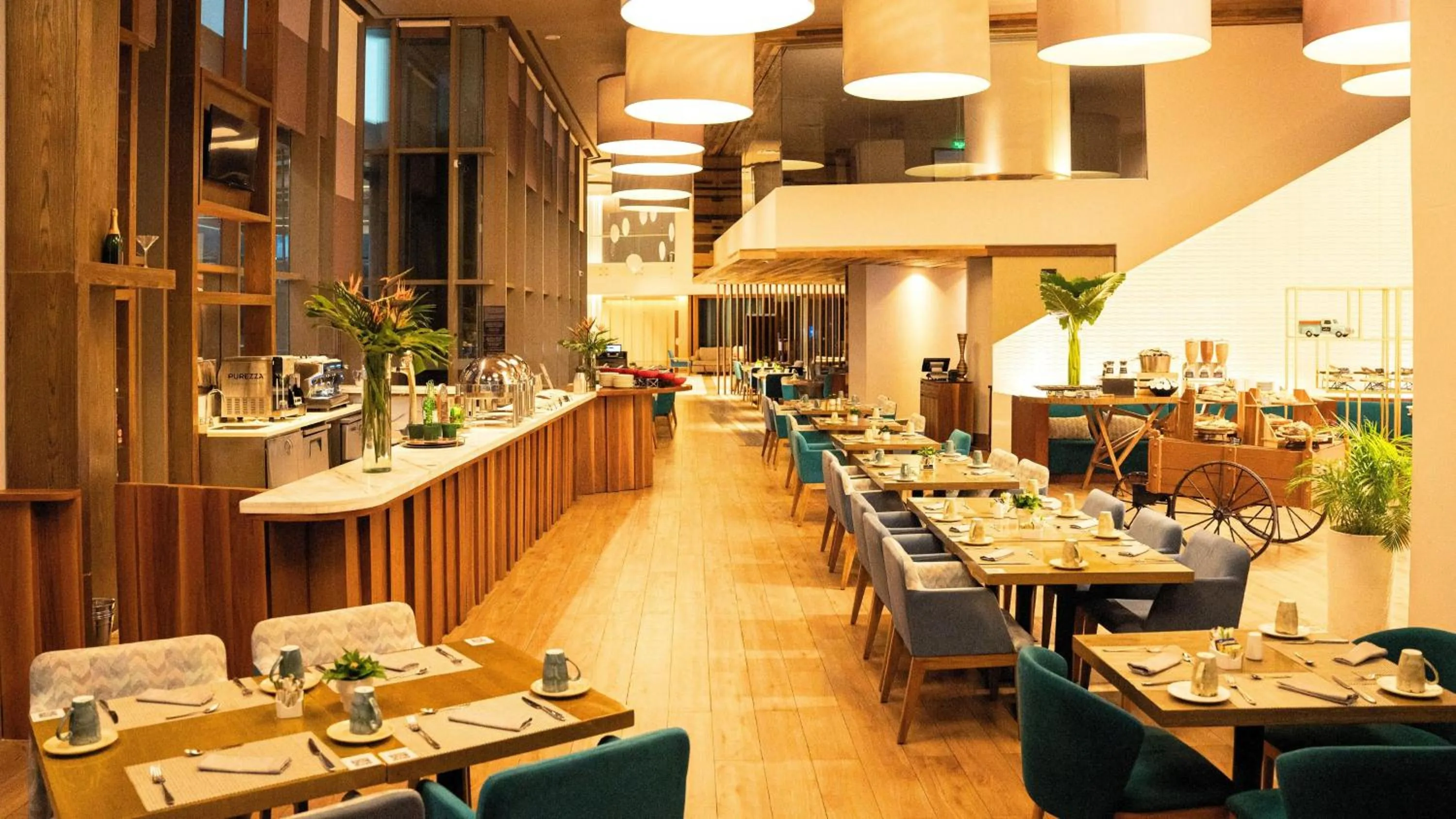 Restaurant/places to eat in Hotel InterContinental Cartagena by IHG