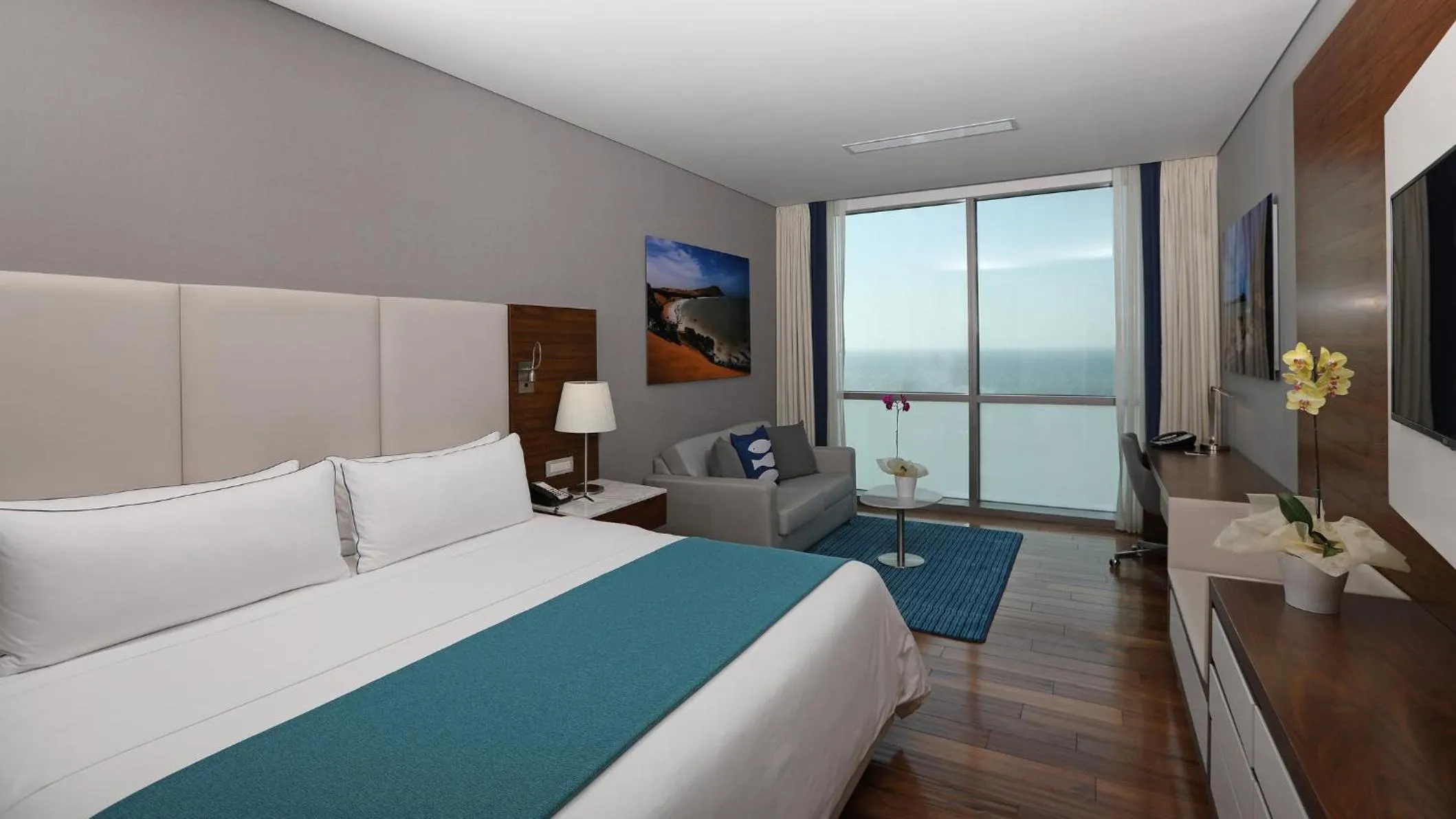 Photo of the whole room, Bed in Hotel InterContinental Cartagena by IHG