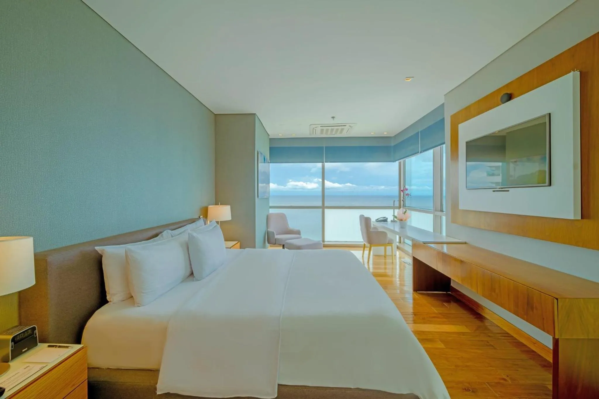 Photo of the whole room, Bed in Hotel InterContinental Cartagena by IHG