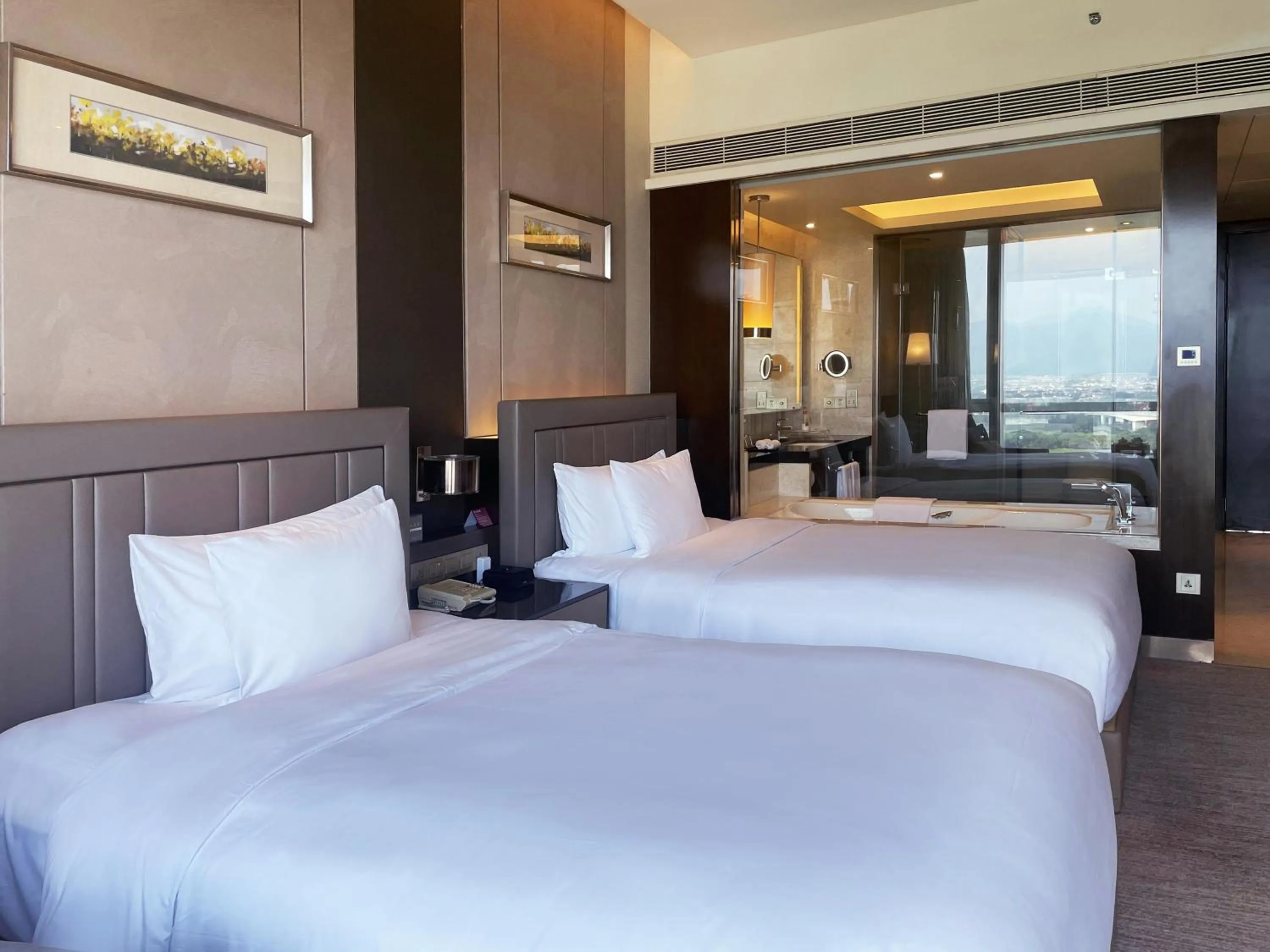 Bed in Crowne Plaza Zhangzhou by IHG