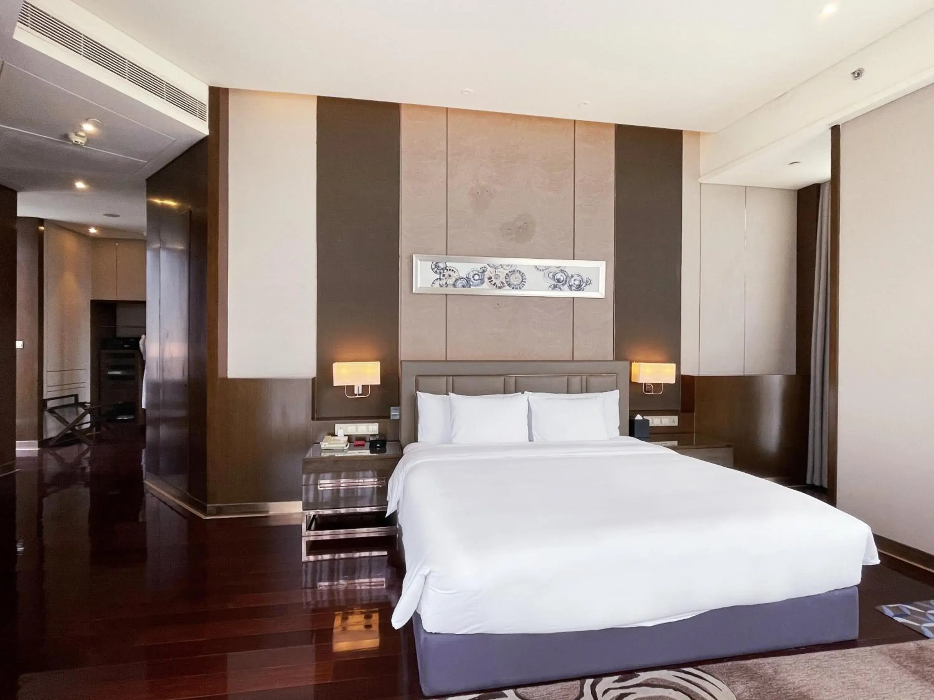 Bed in Crowne Plaza Zhangzhou by IHG Bed in Crowne Plaza Zhangzhou by IHG