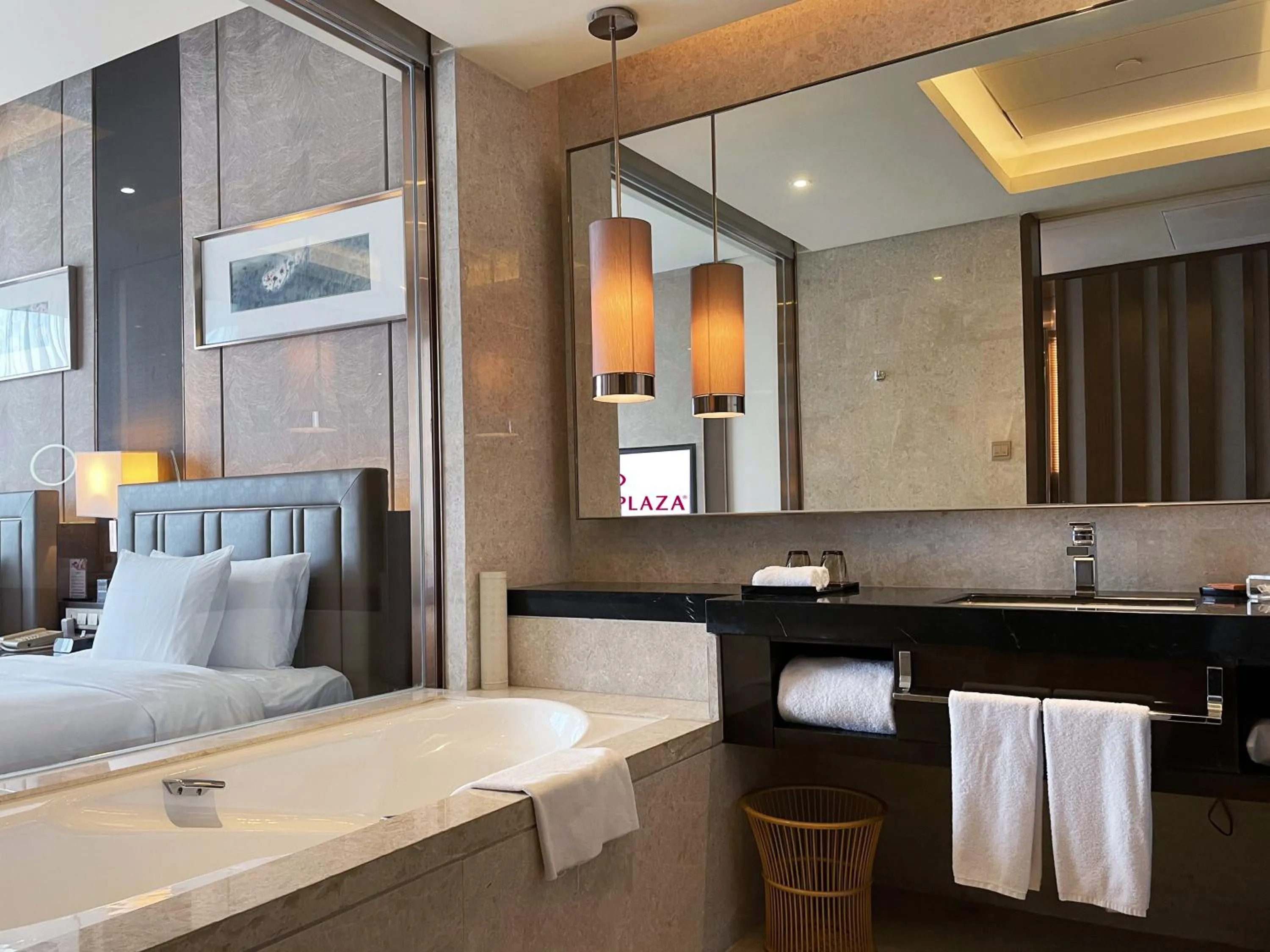 Bath, Bed in Crowne Plaza Zhangzhou by IHG
