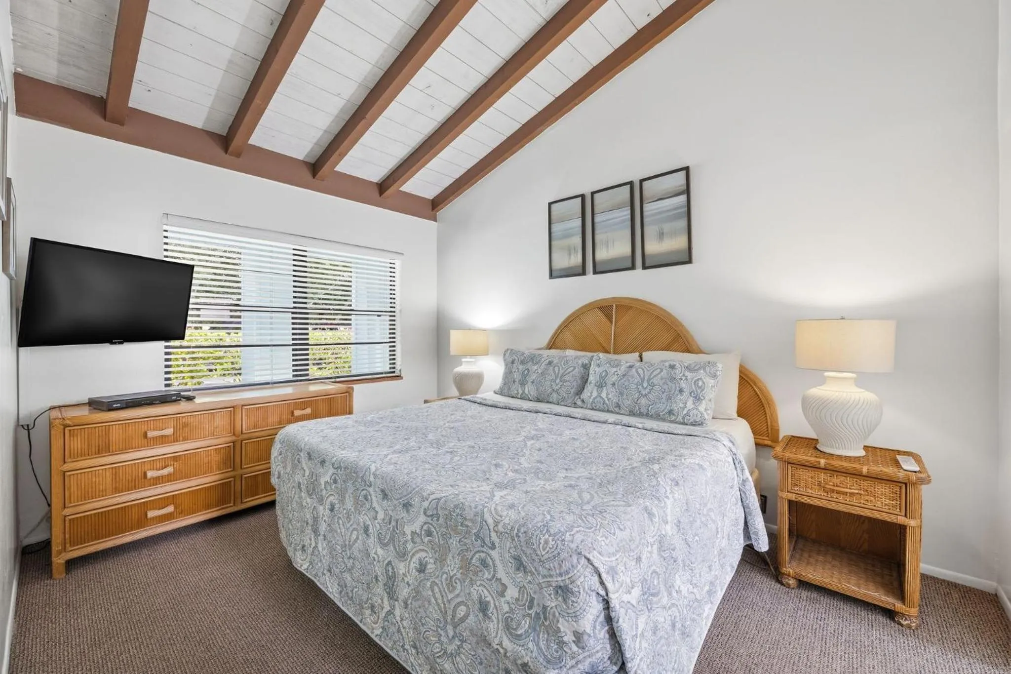 Bed in Sand Dune Shores