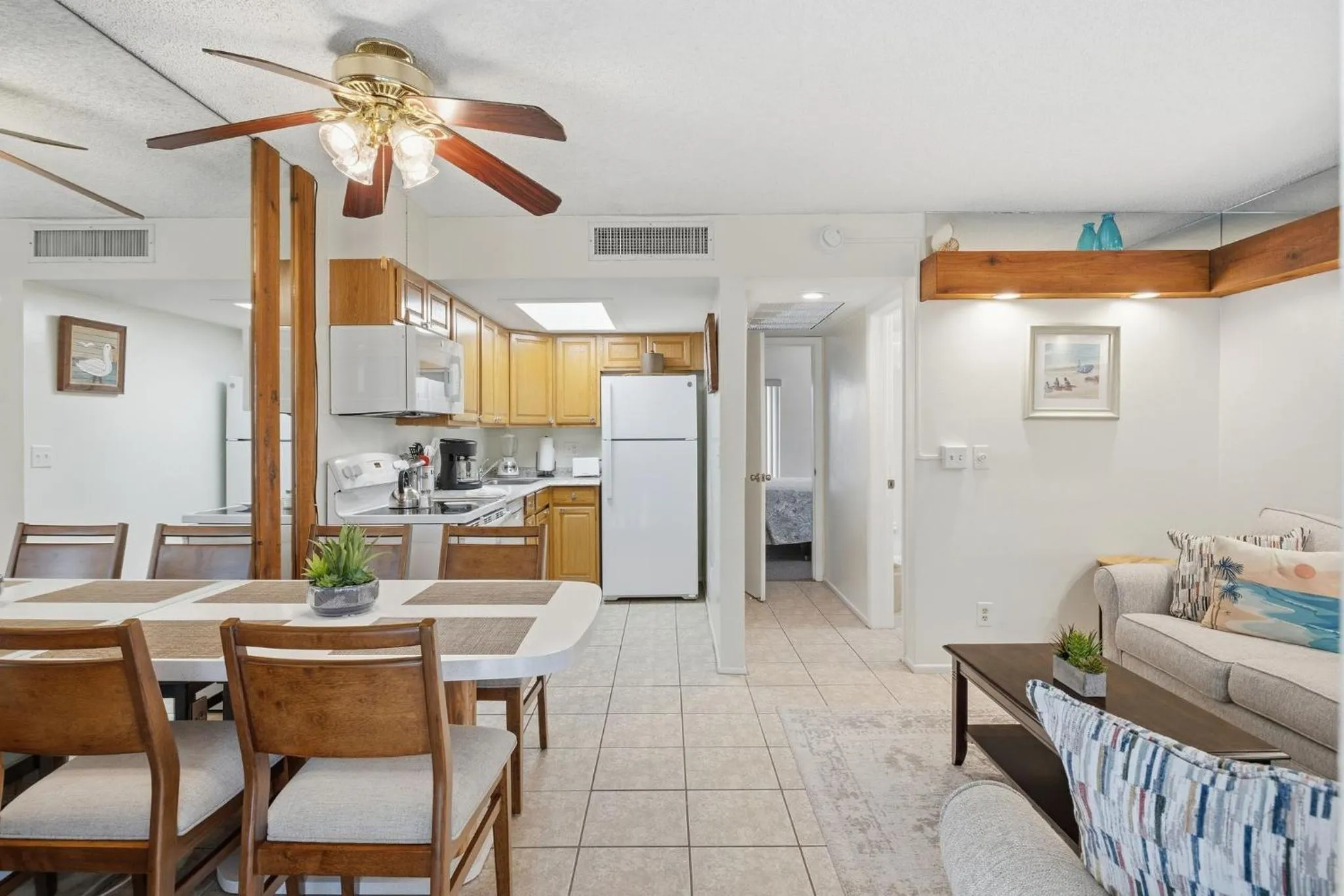 Kitchen or kitchenette in Sand Dune Shores