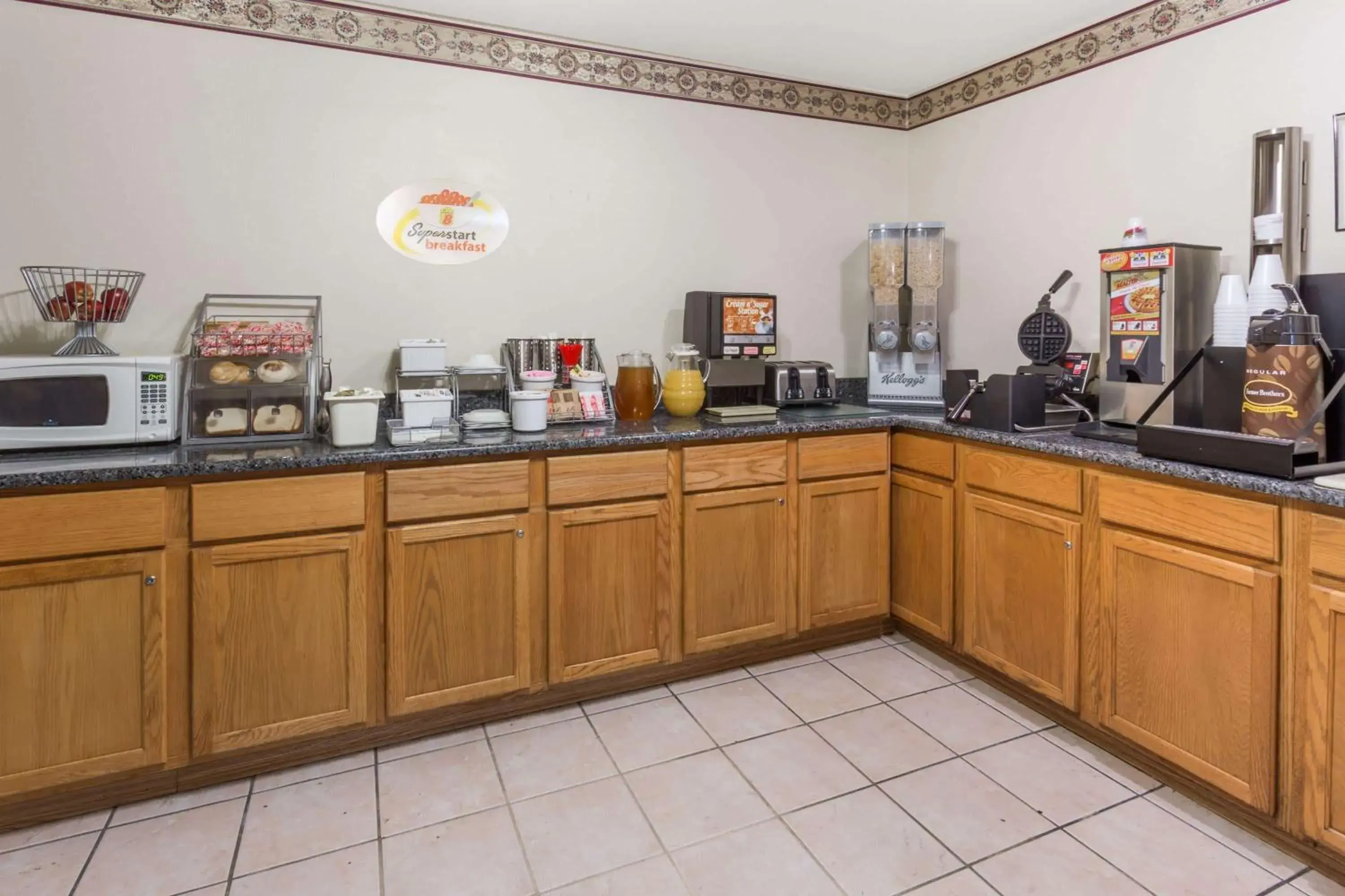 Restaurant/places to eat in Super 8 by Wyndham Morris Restaurant/places to eat in Super 8 by Wyndham Morris