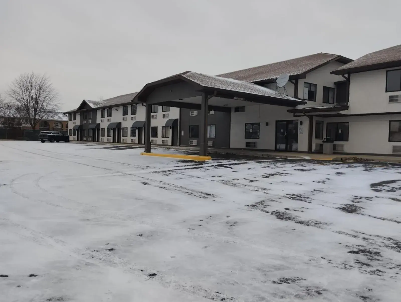 Super 8 by Wyndham Morris Super 8 by Wyndham Morris